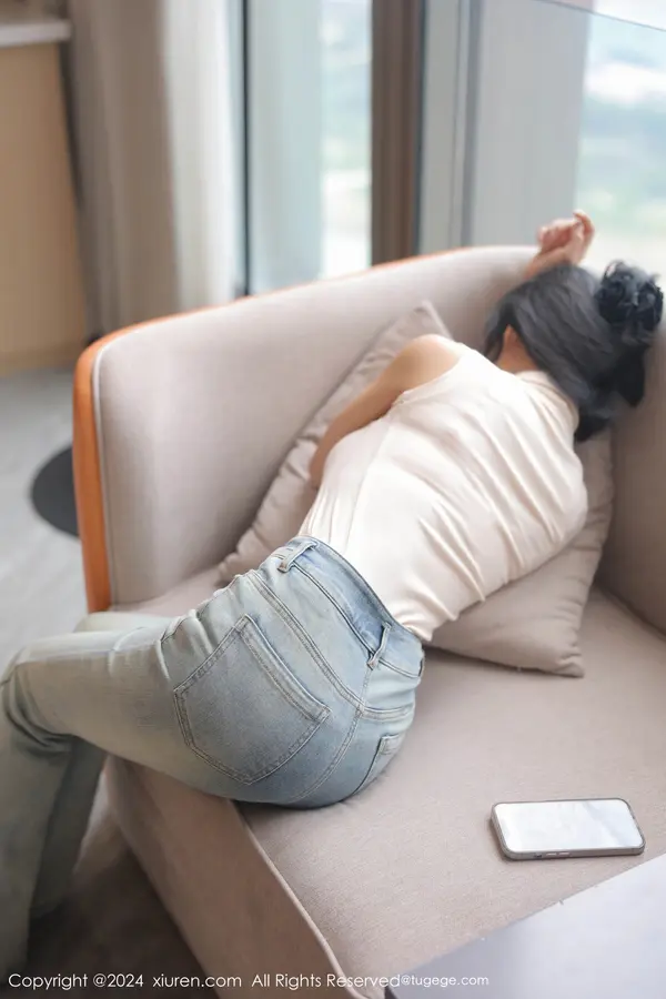 Vol. 8798 金小依 | Page 2