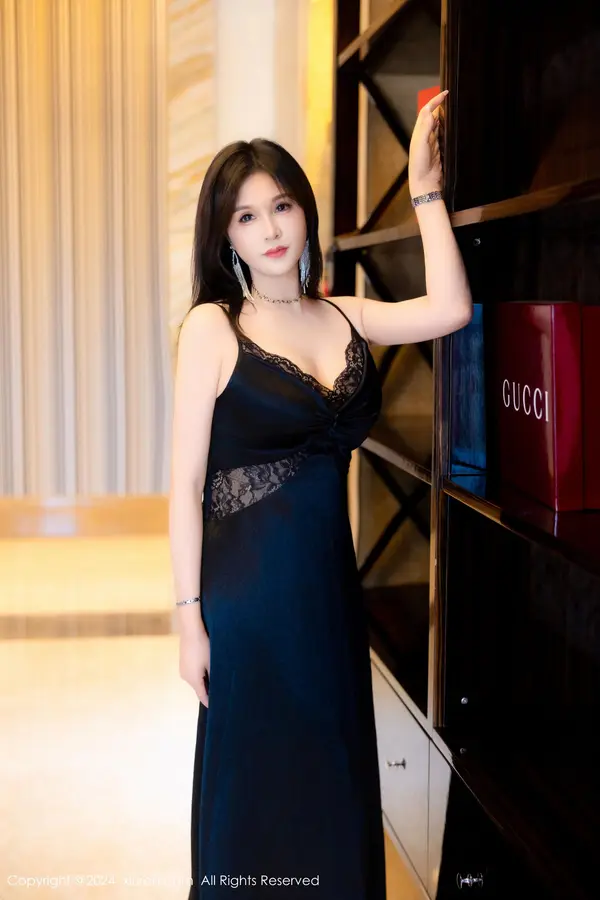 Vol. 8825 水水姐 | Page 2