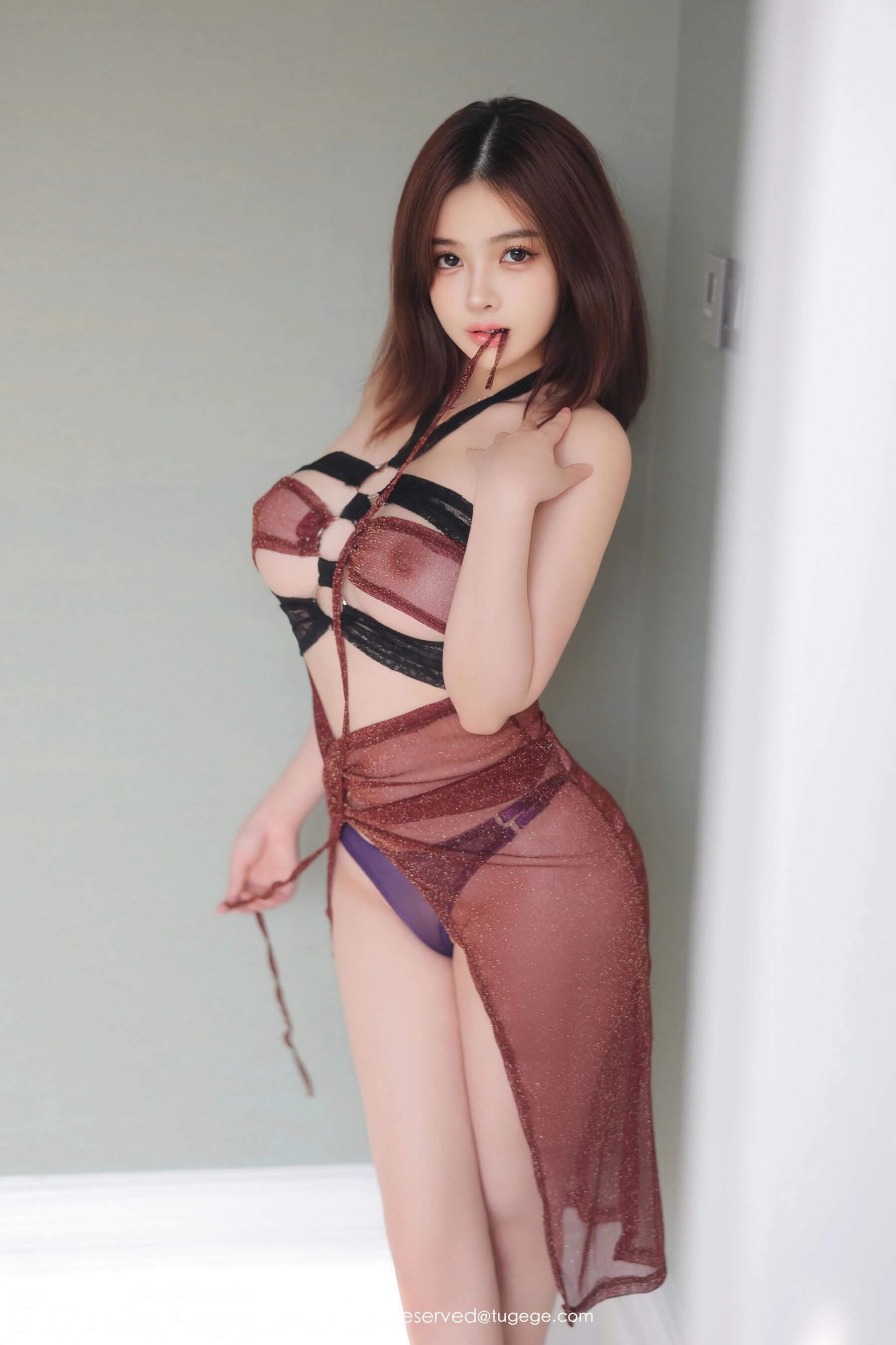 Vol. 9205 麻布学妹 | Page 4