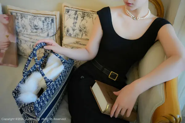 Vol. 8955 喵喵JOJO | Page 2