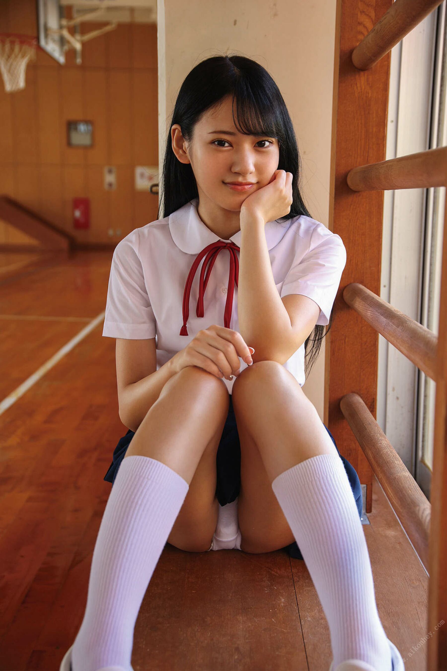 八挂海《海に见惚れて》 | Page 5