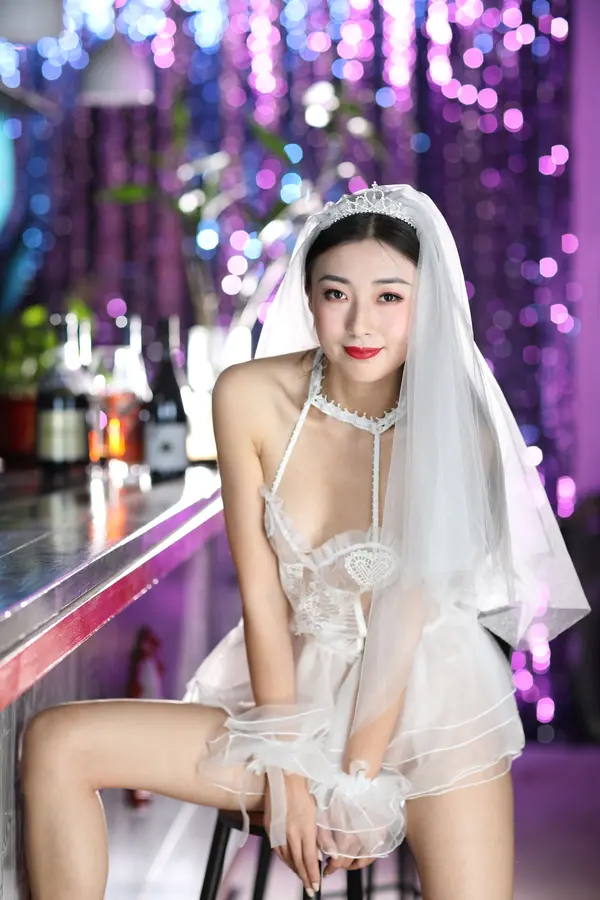 国模杨思甜大尺度人体私拍套图 | Page 2