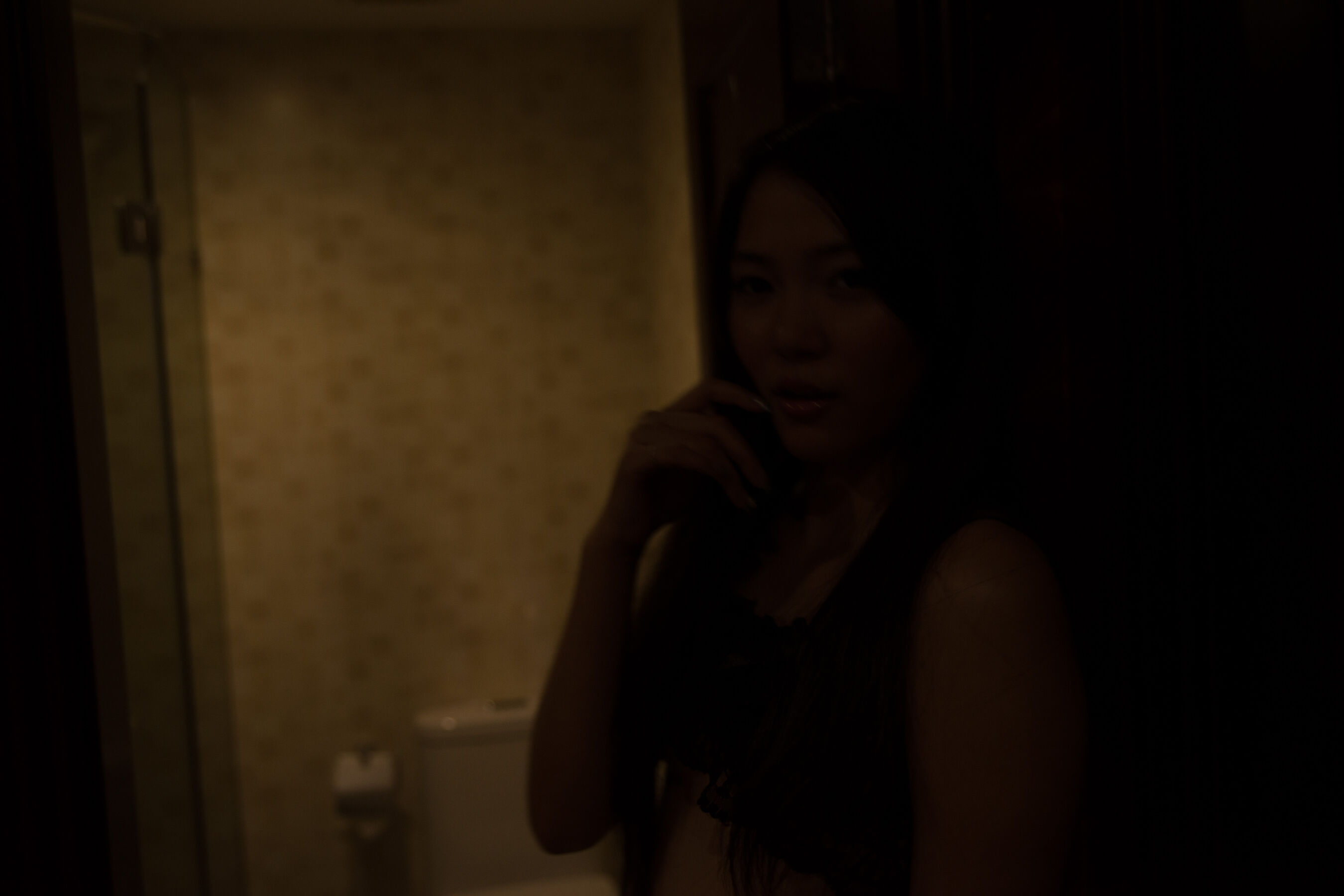 国模唐盈大尺度性爱人体私拍套图