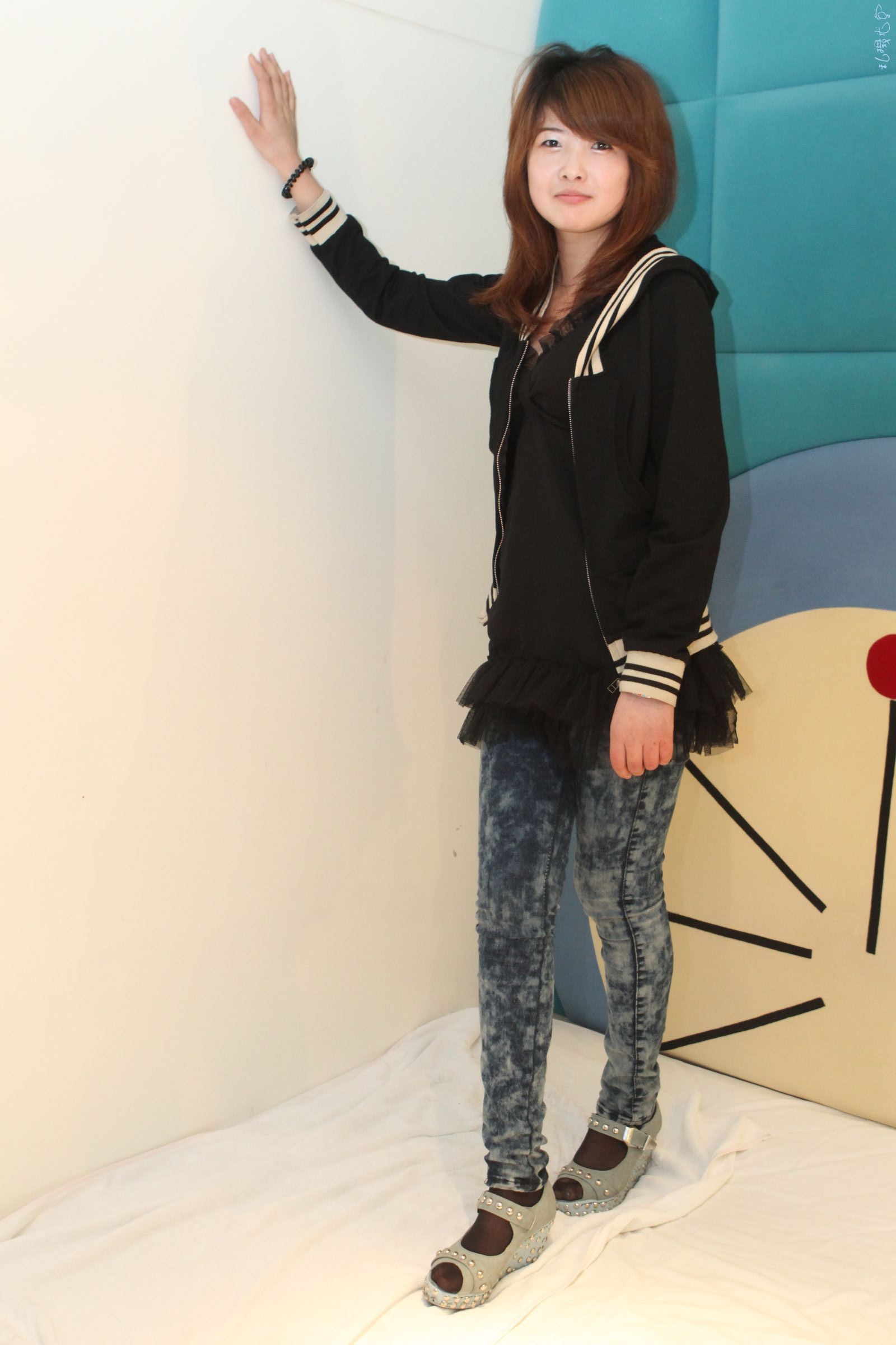 国模冉冉大尺度人体私拍套图