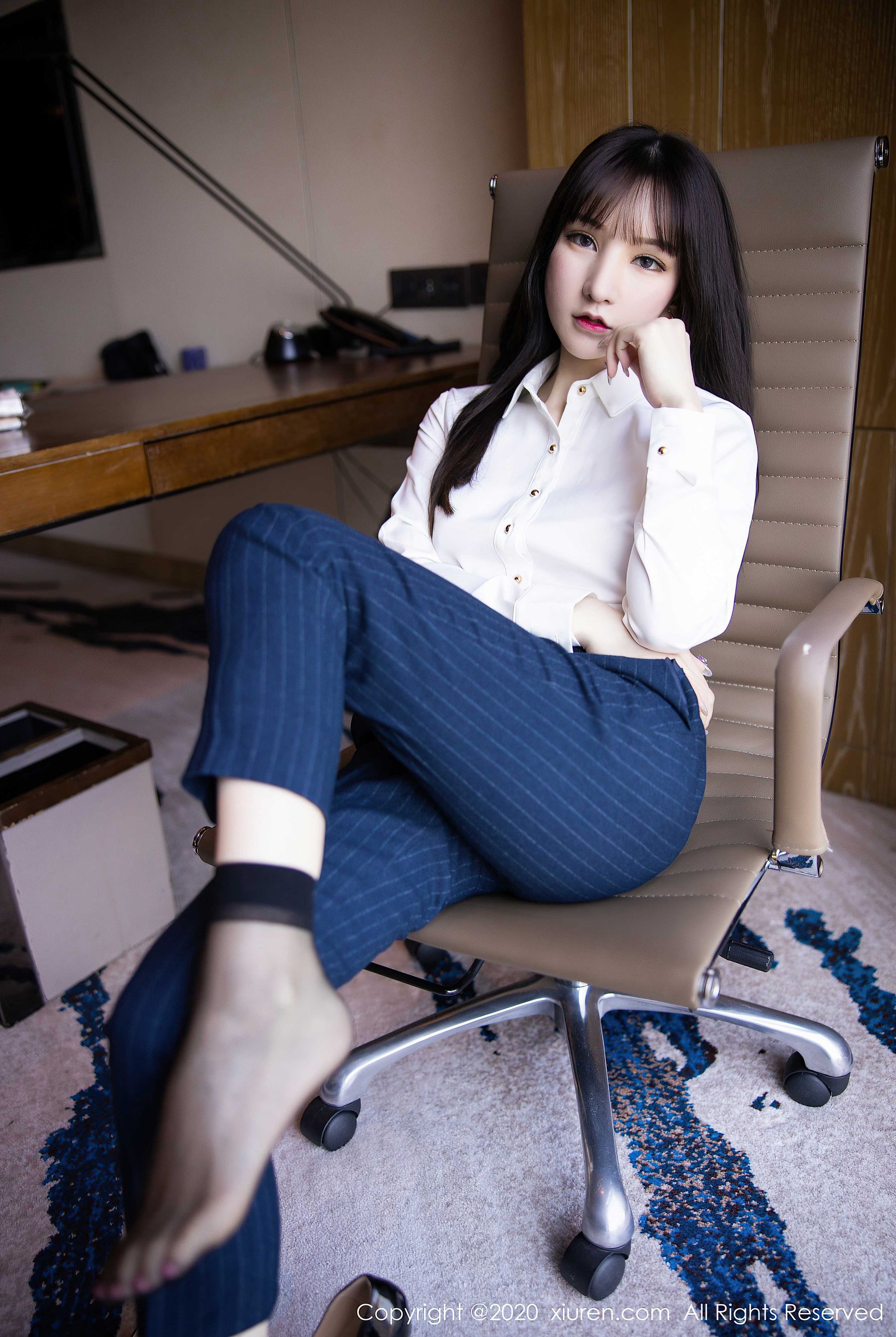 Vol. 2356 周於希Sandy | Page 2
