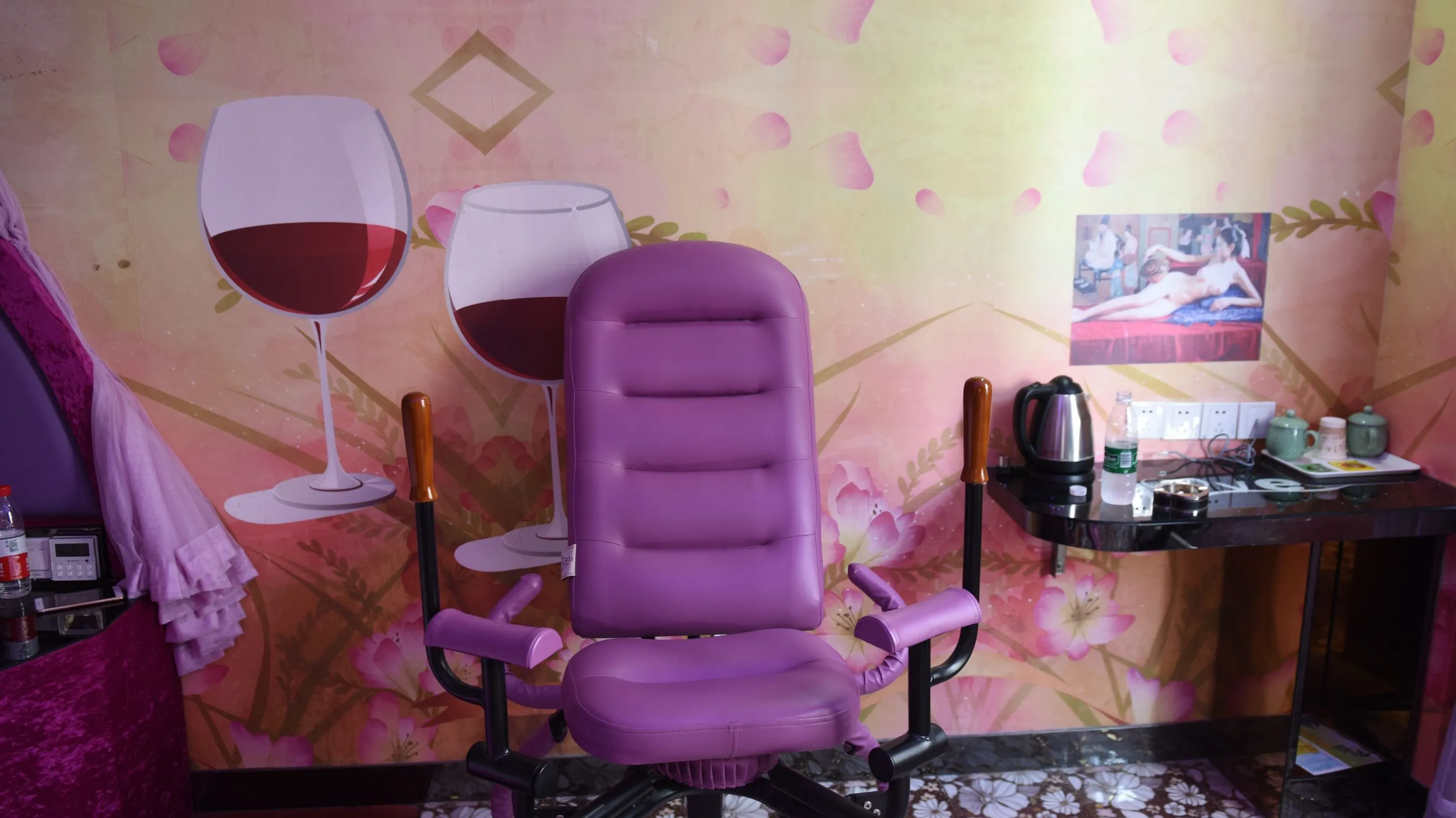 国模范范大尺度性爱人体私拍套图