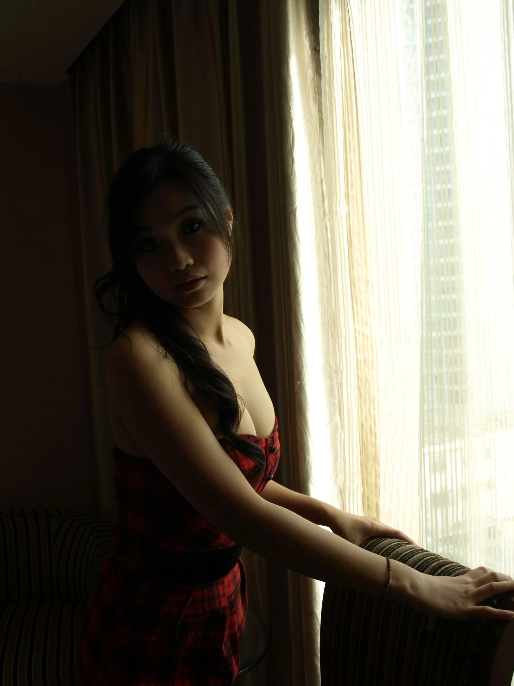 国模沈真大尺度人体私拍套图