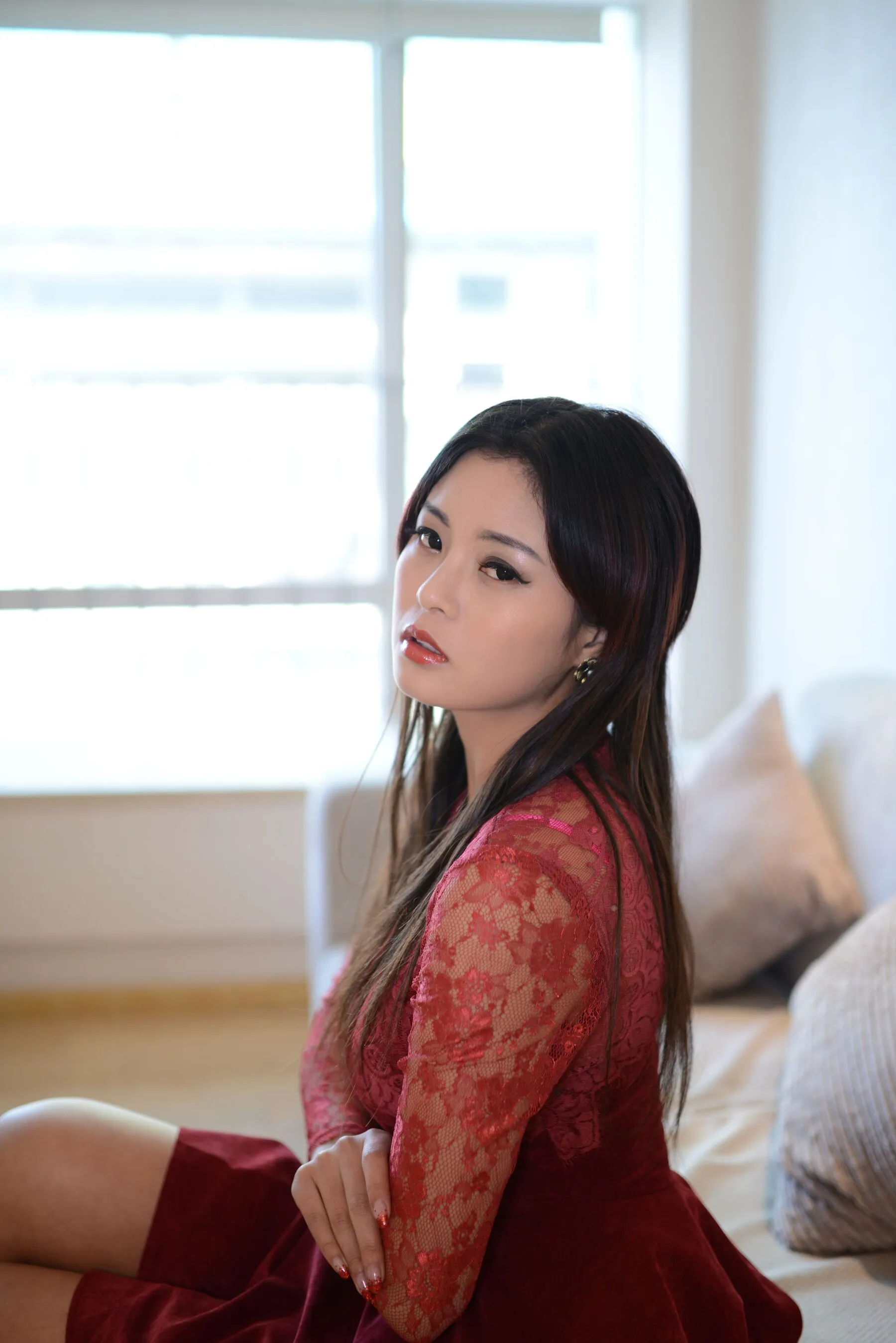 国模琴琴大尺度人体私拍套图 | Page 2