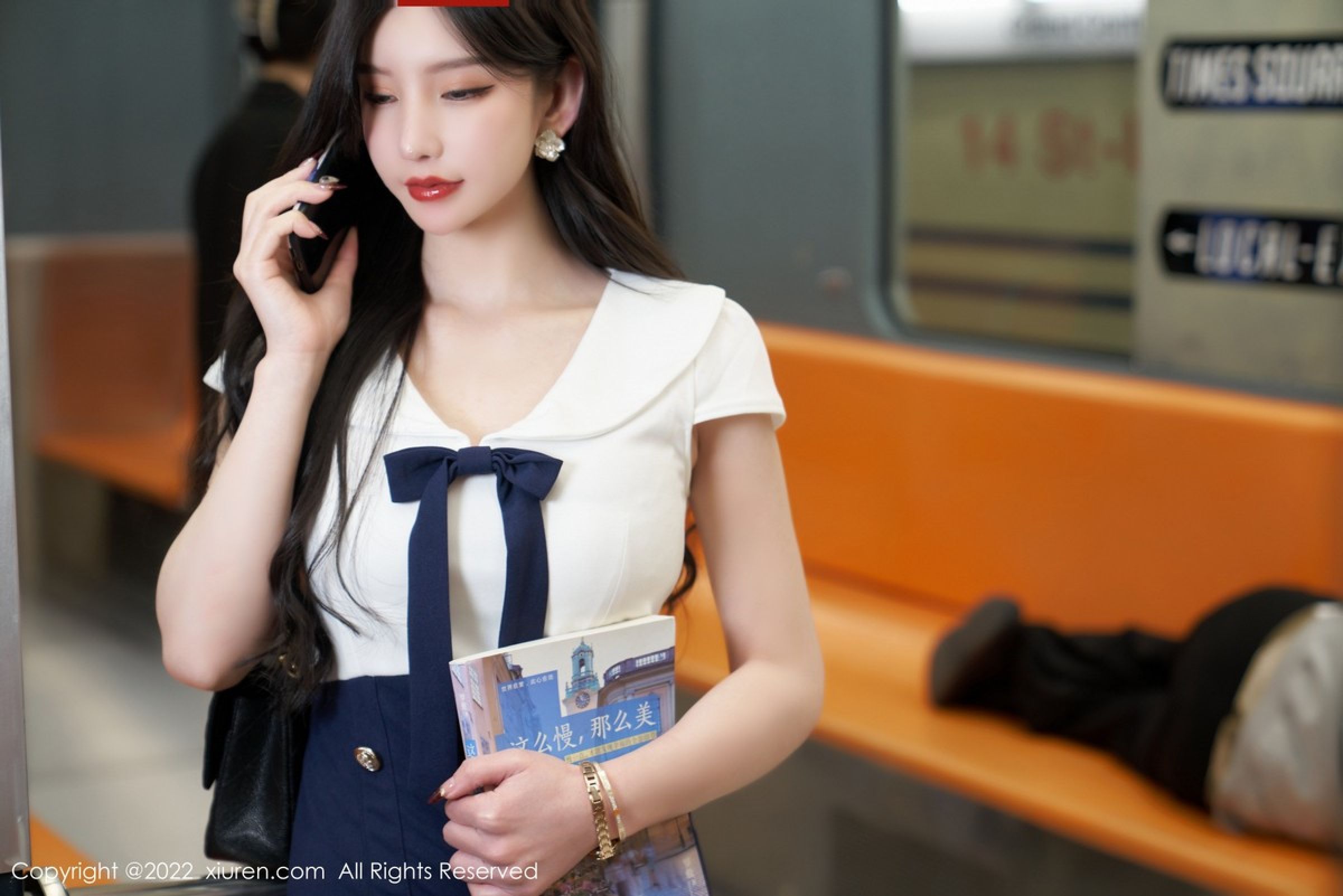 Vol. 4979 周於希Sally | Page 2