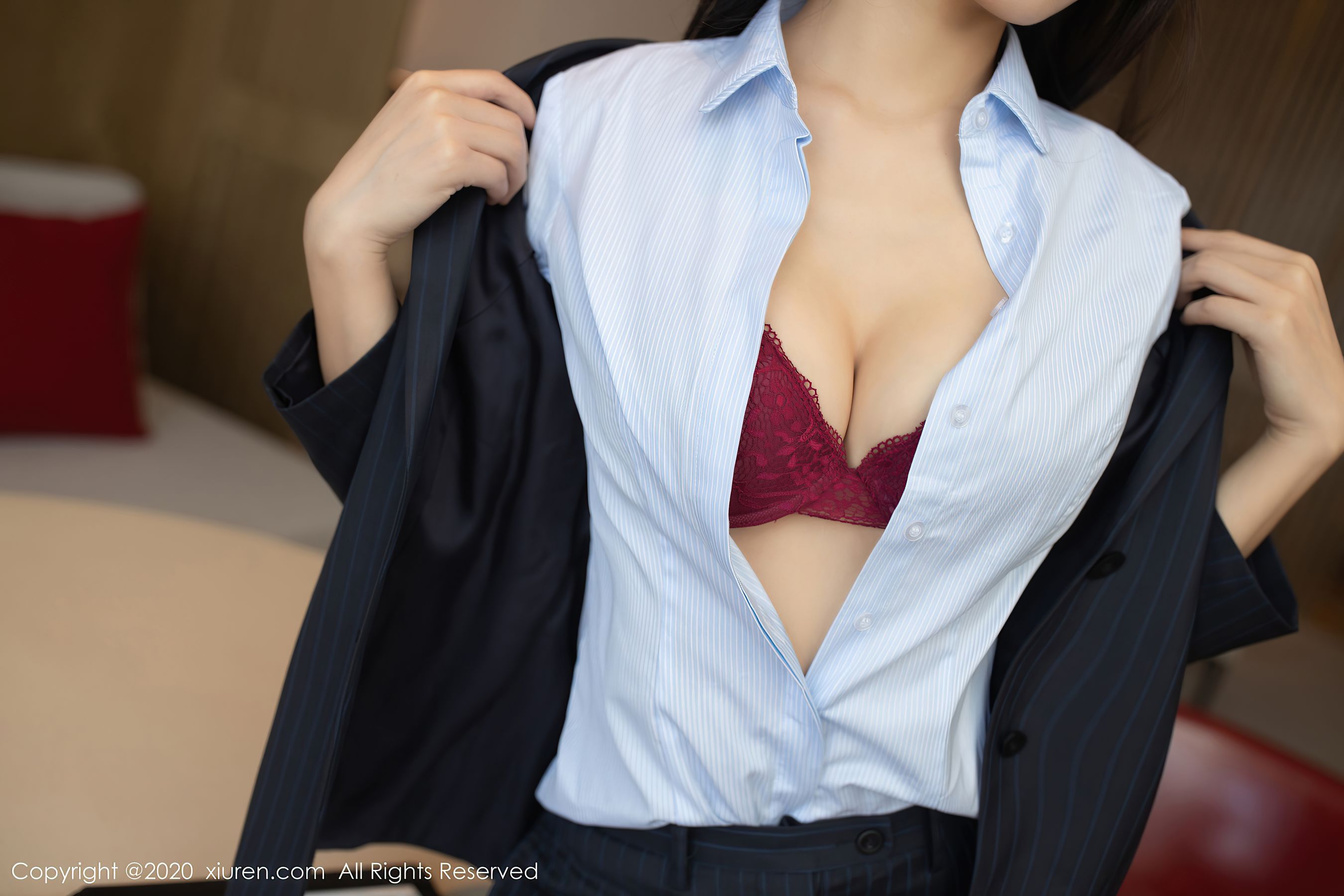 Vol. 2829 陆萱萱 | Page 3