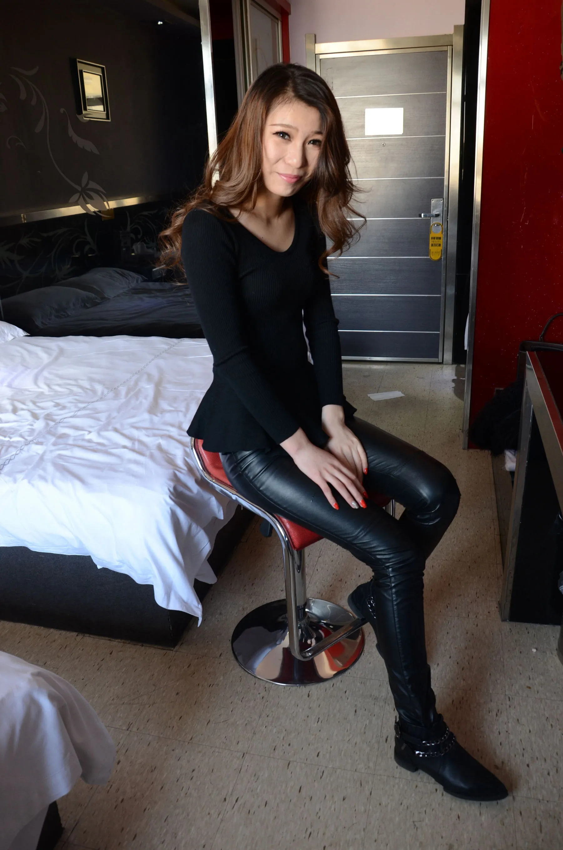 国模欣然大尺度人体私拍套图 | Page 3