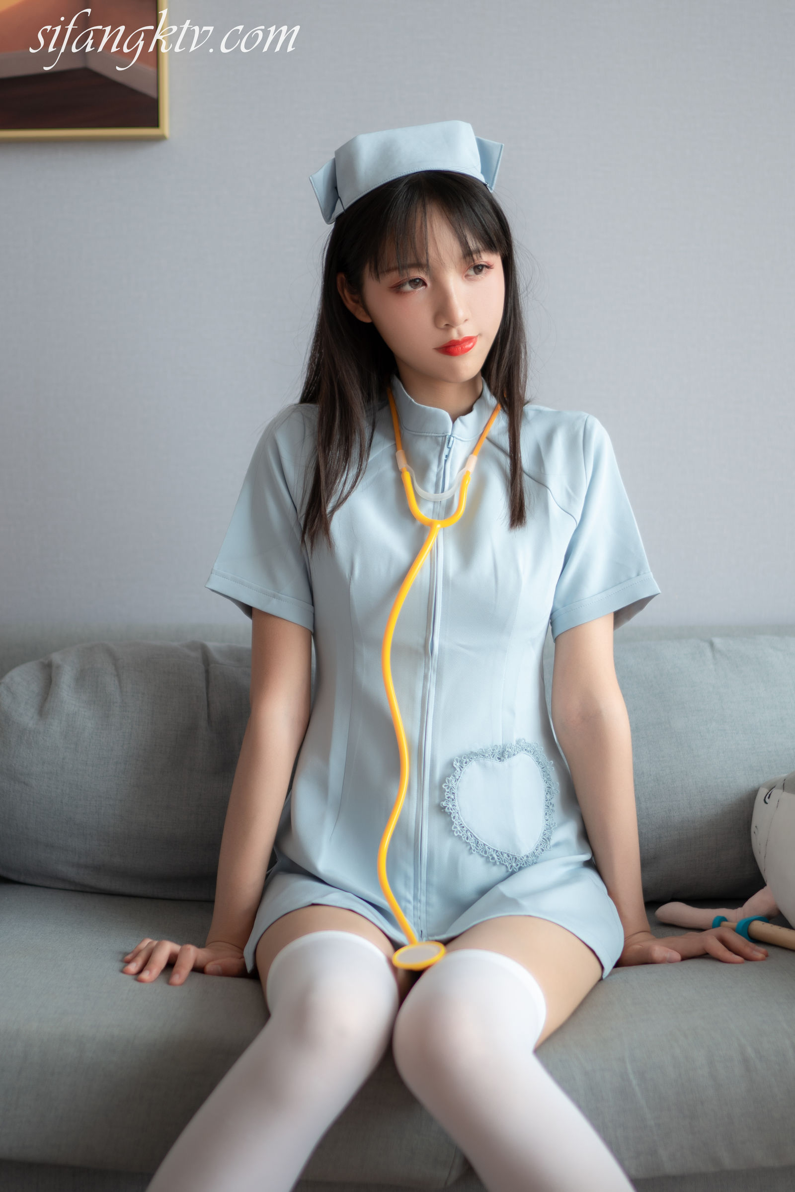 murmure酱《白丝护士》