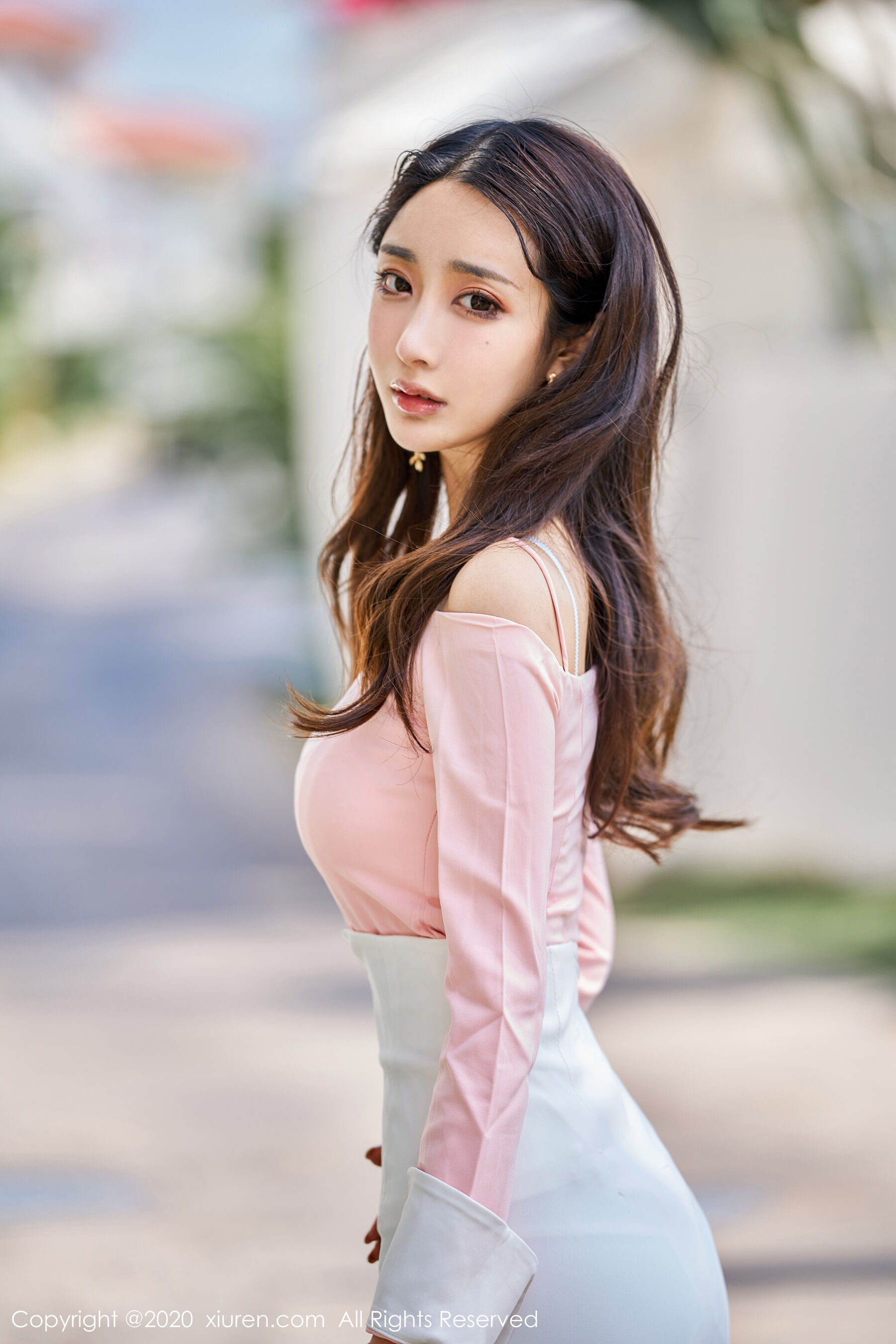 Vol. 1944 Betty林子欣 | Page 2