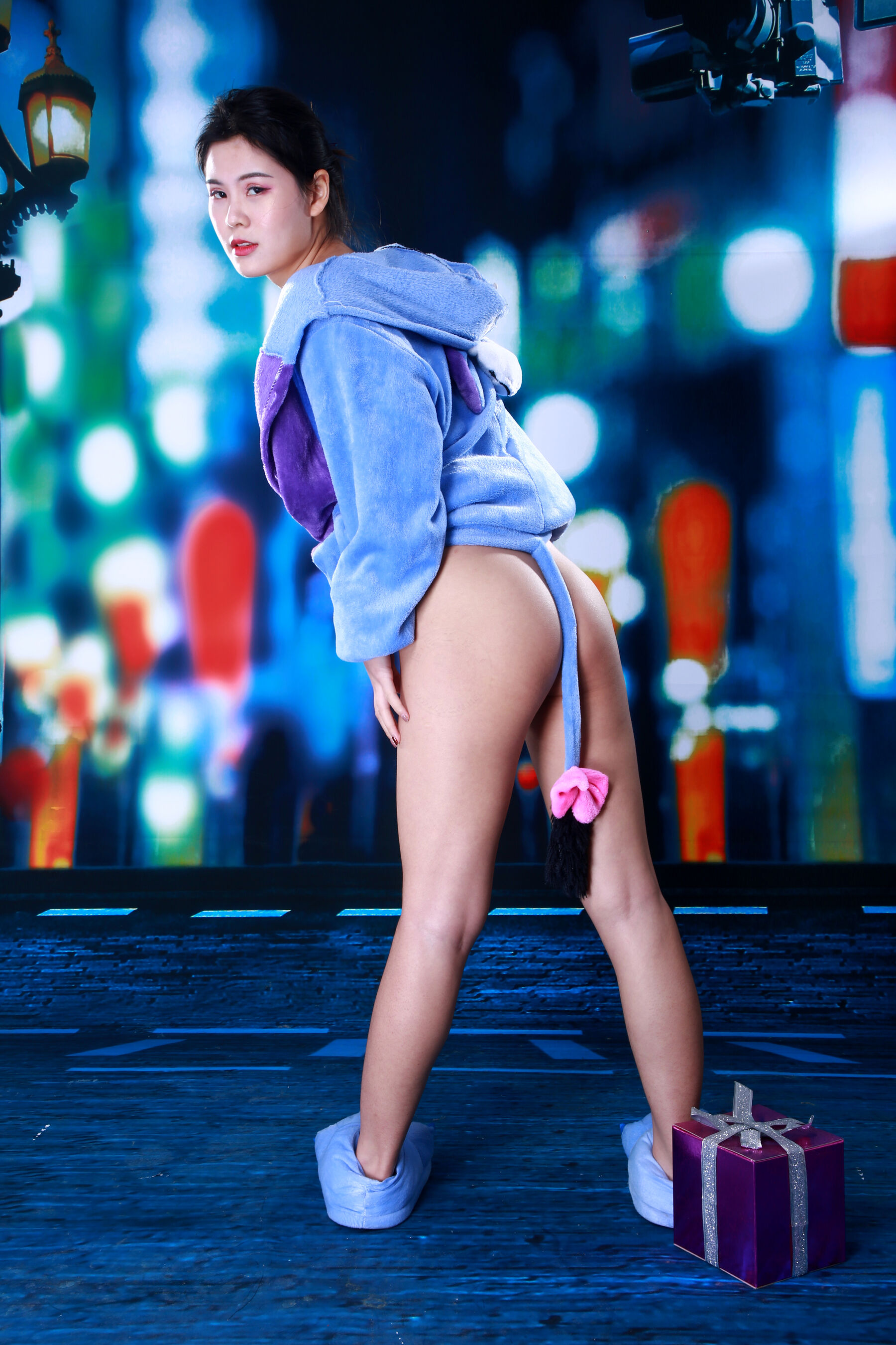 国模小赛人体私拍套图