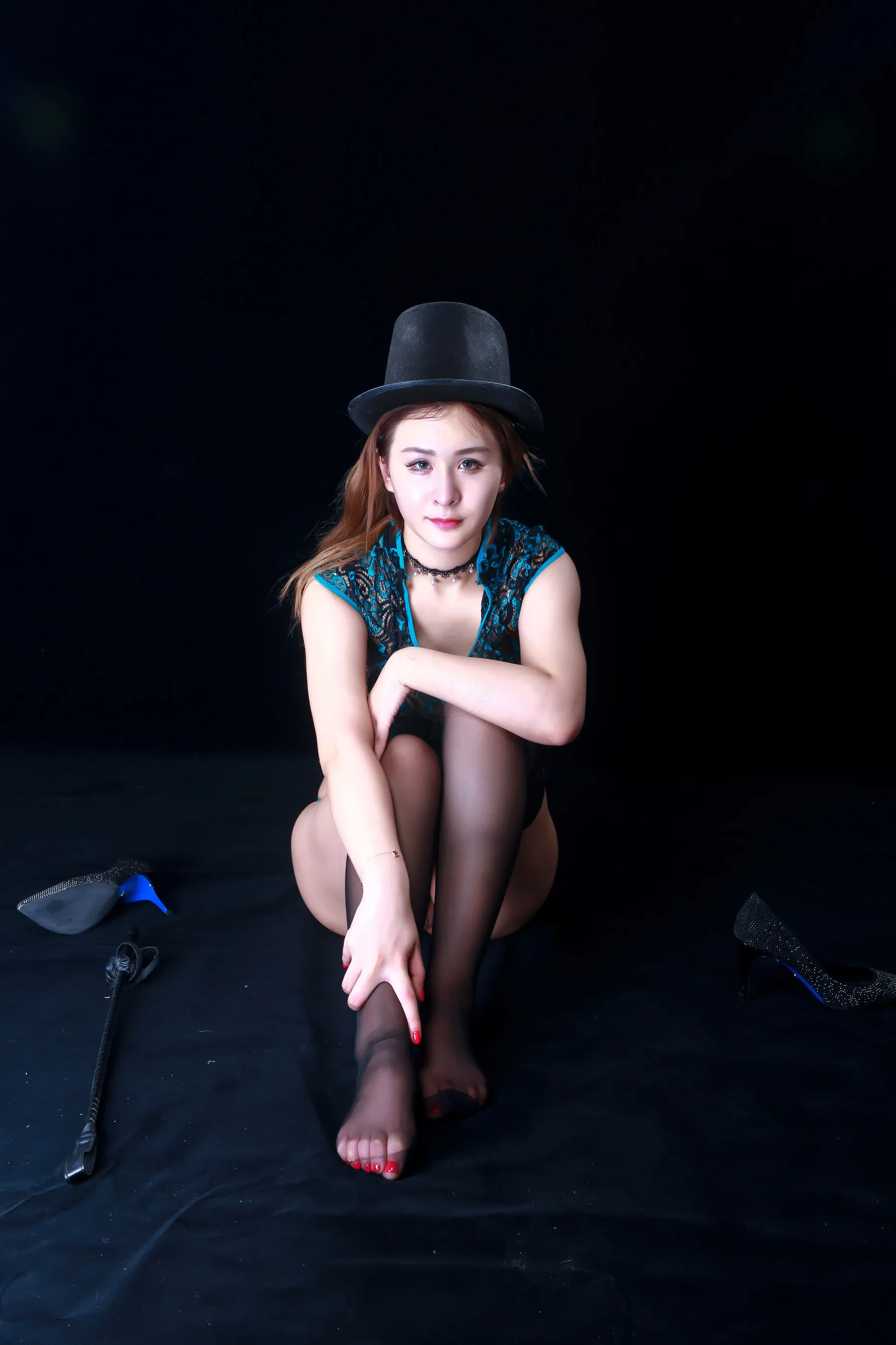 国模小悠人体私拍套图