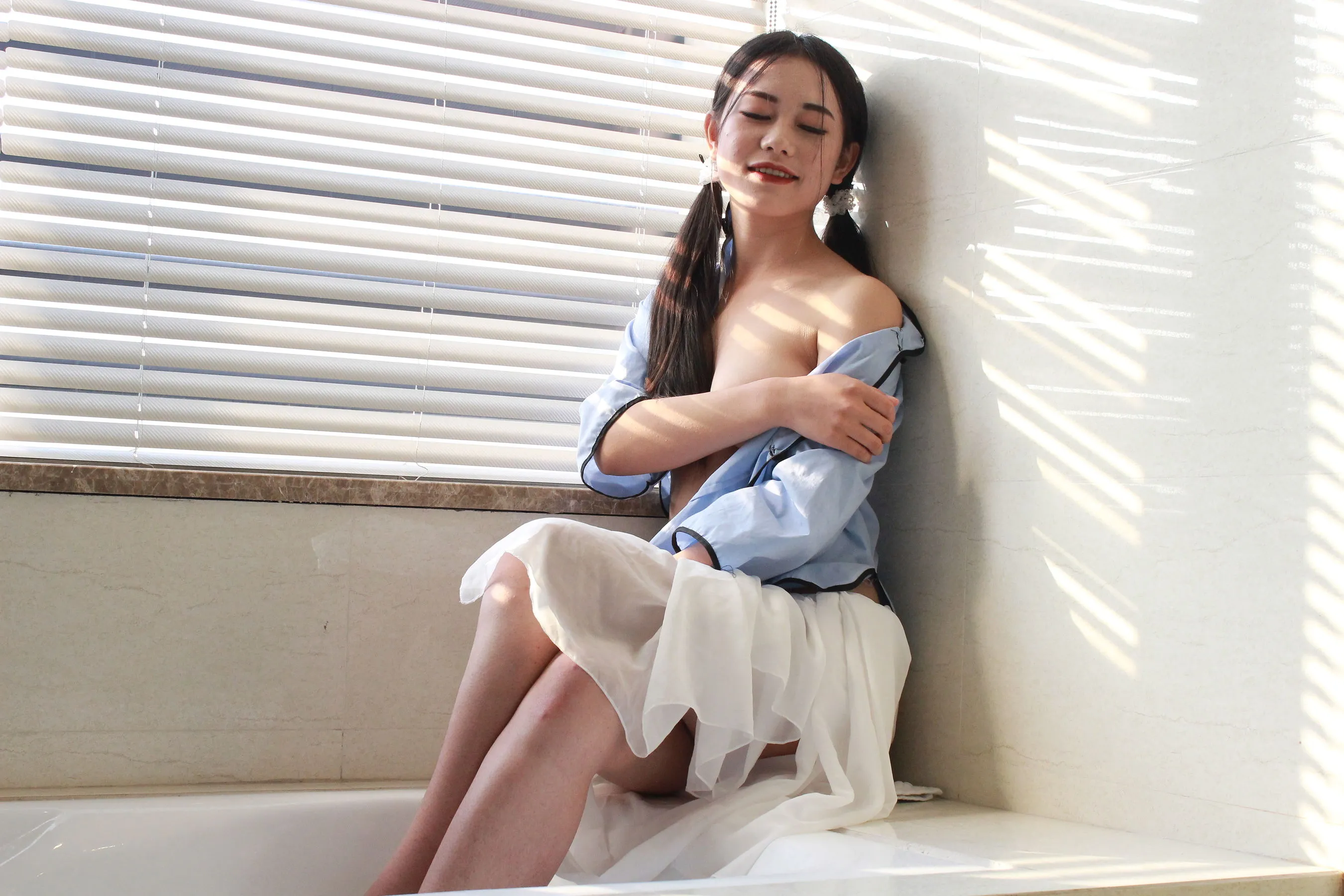 国模小瑜大尺度人体私拍套图 | Page 5