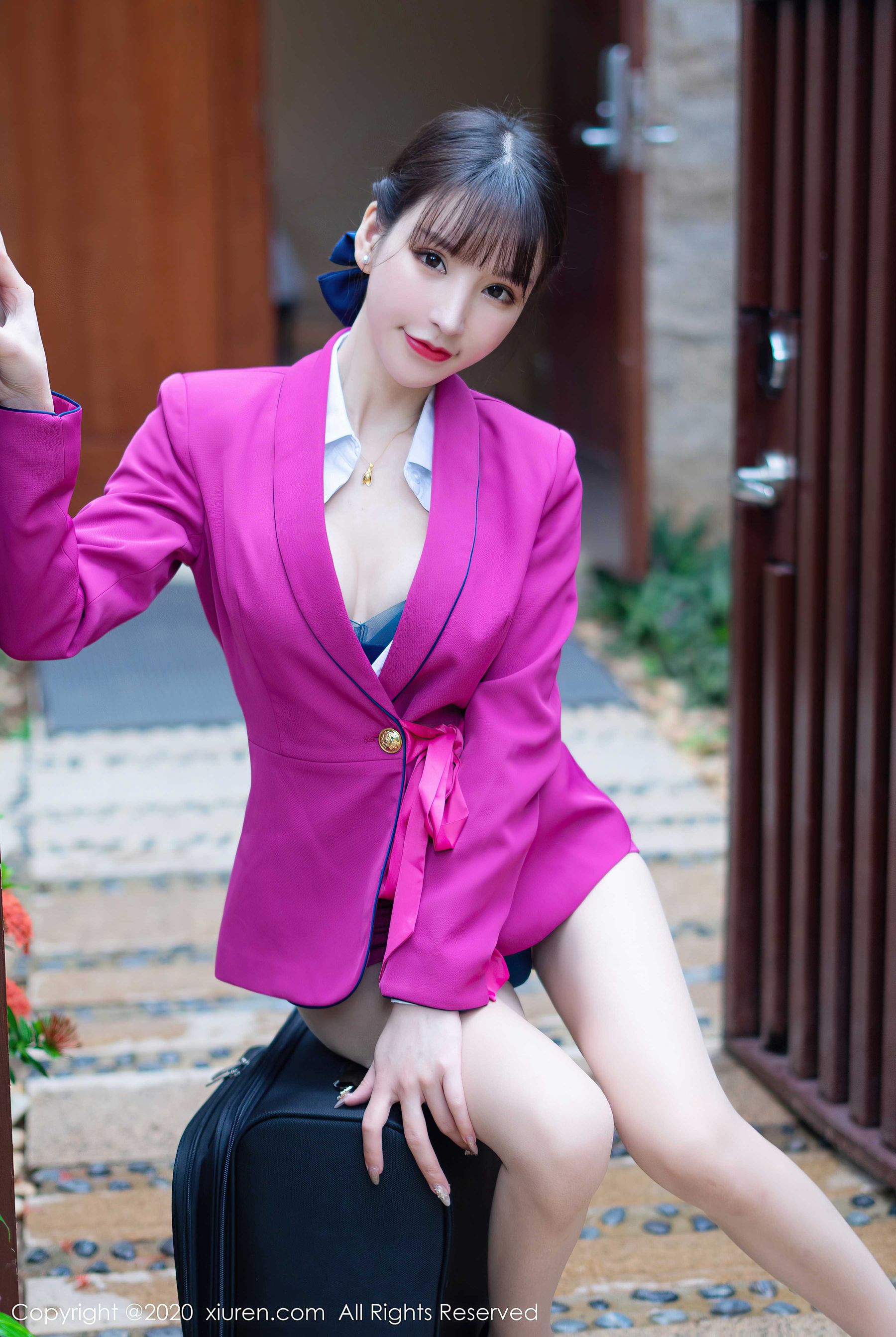 Vol. 2367 周於希Sandy | Page 2