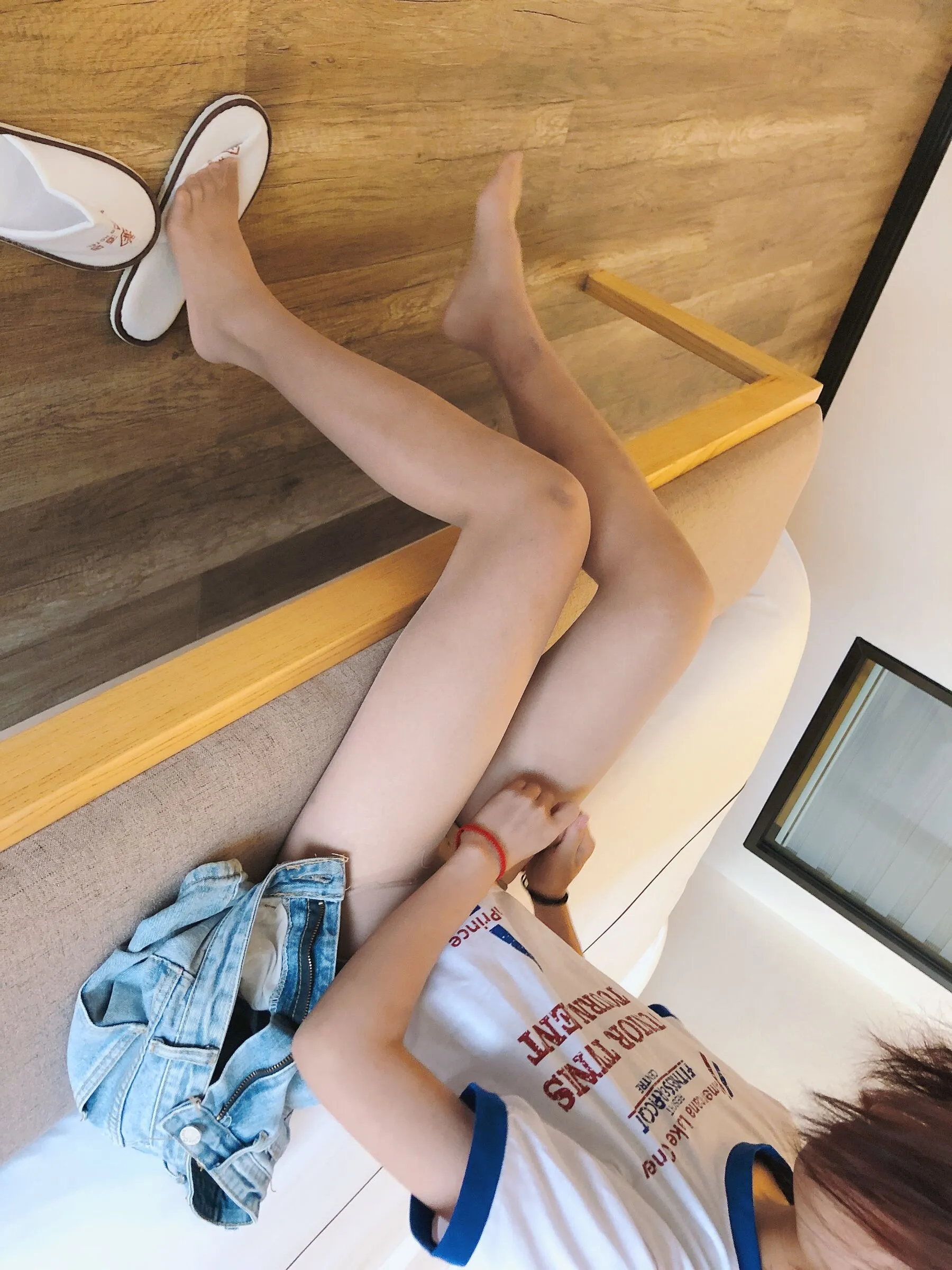 国模希妹大尺度性爱人体私拍套图 | Page 2