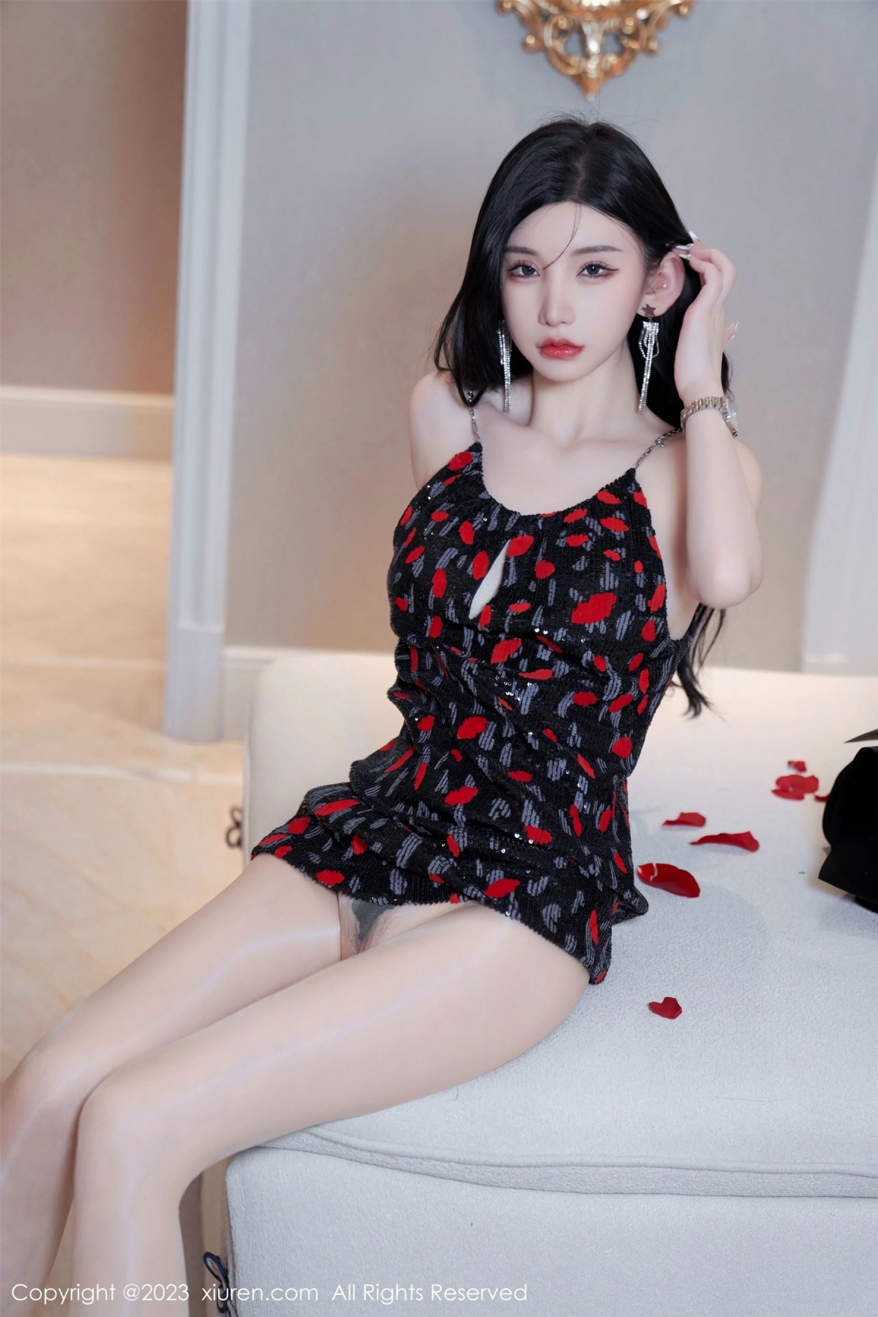 Vol. 6894 周於希Sally | Page 5