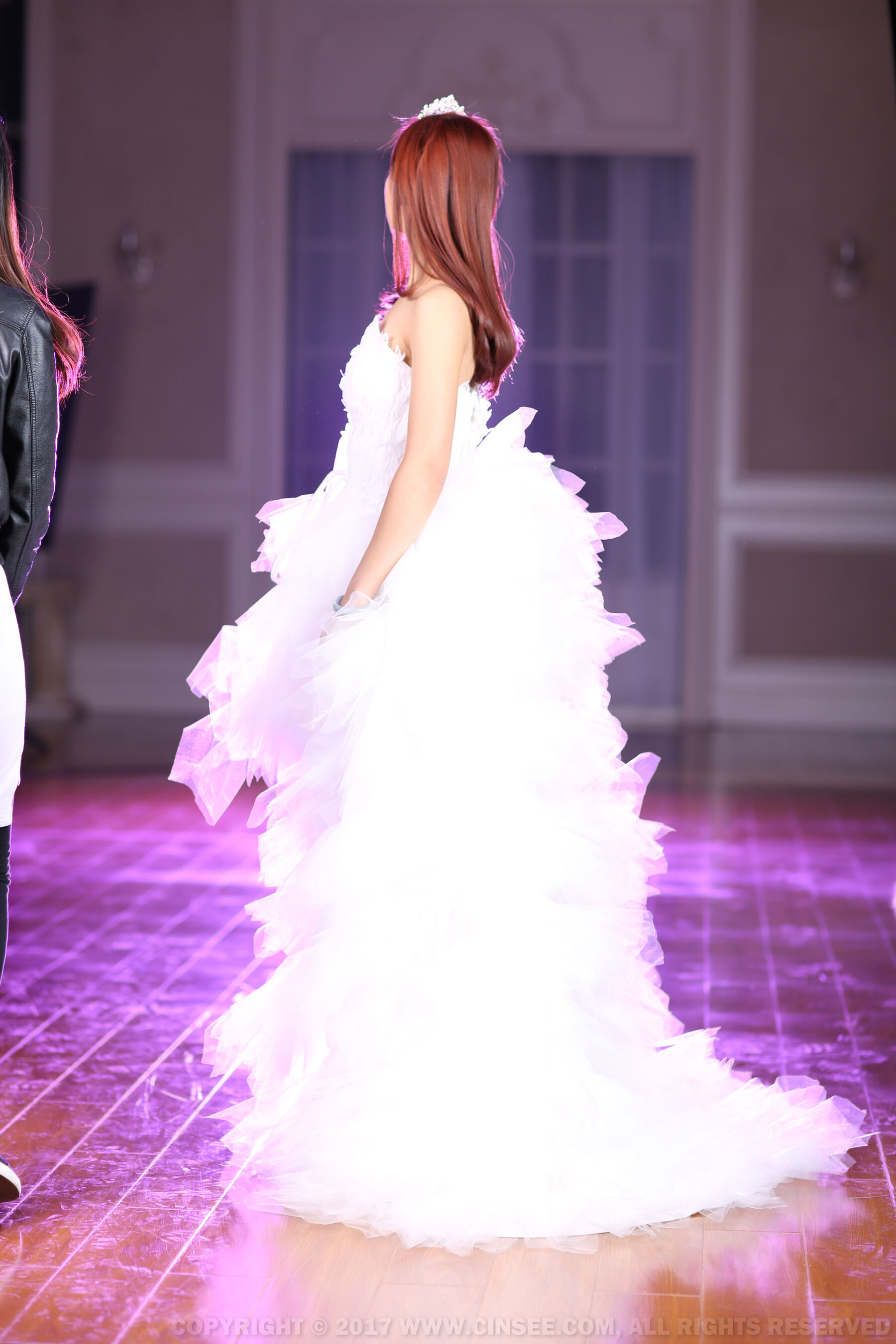 国模叶子人体私拍套图