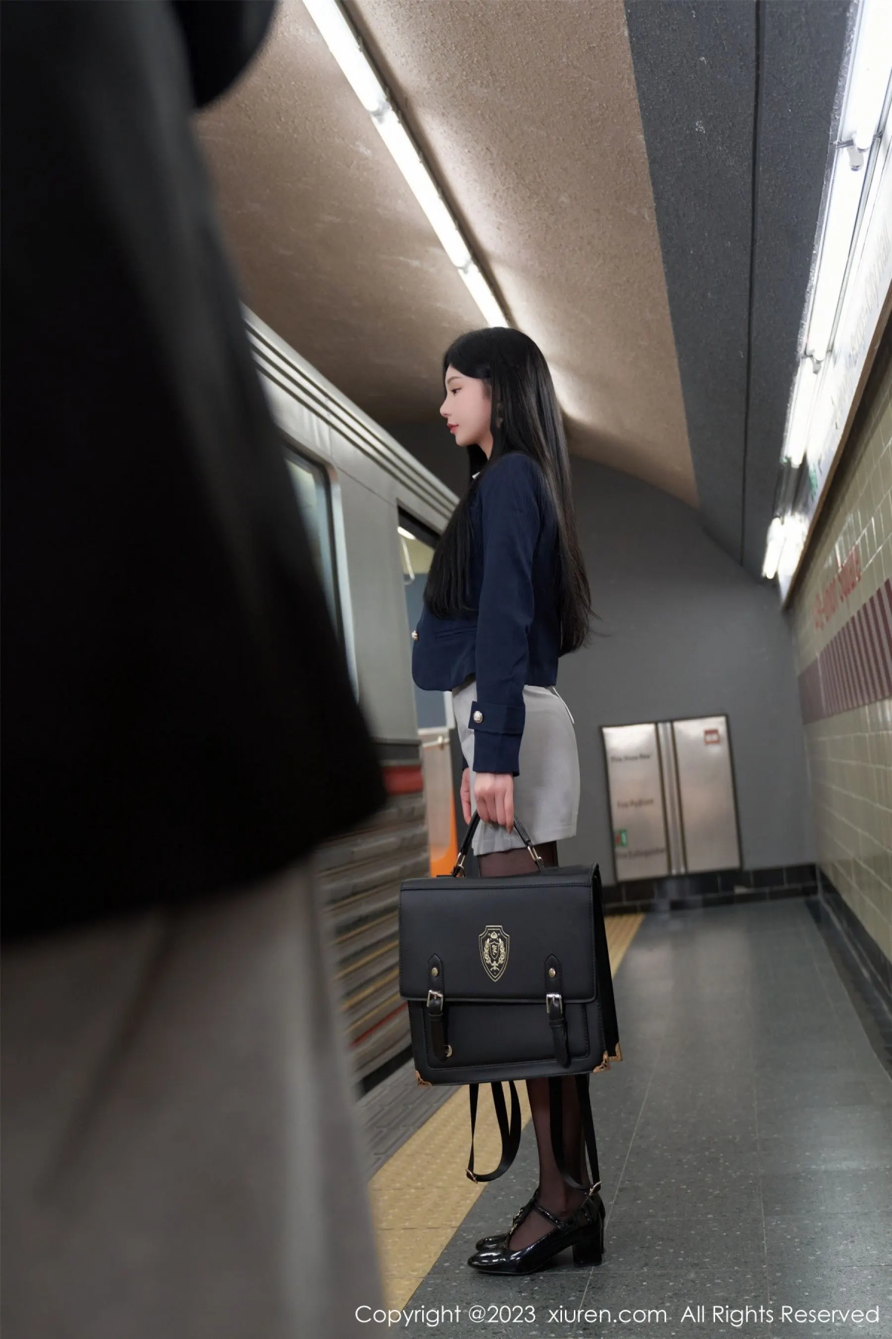 Vol. 7086 周於希Sally | Page 2