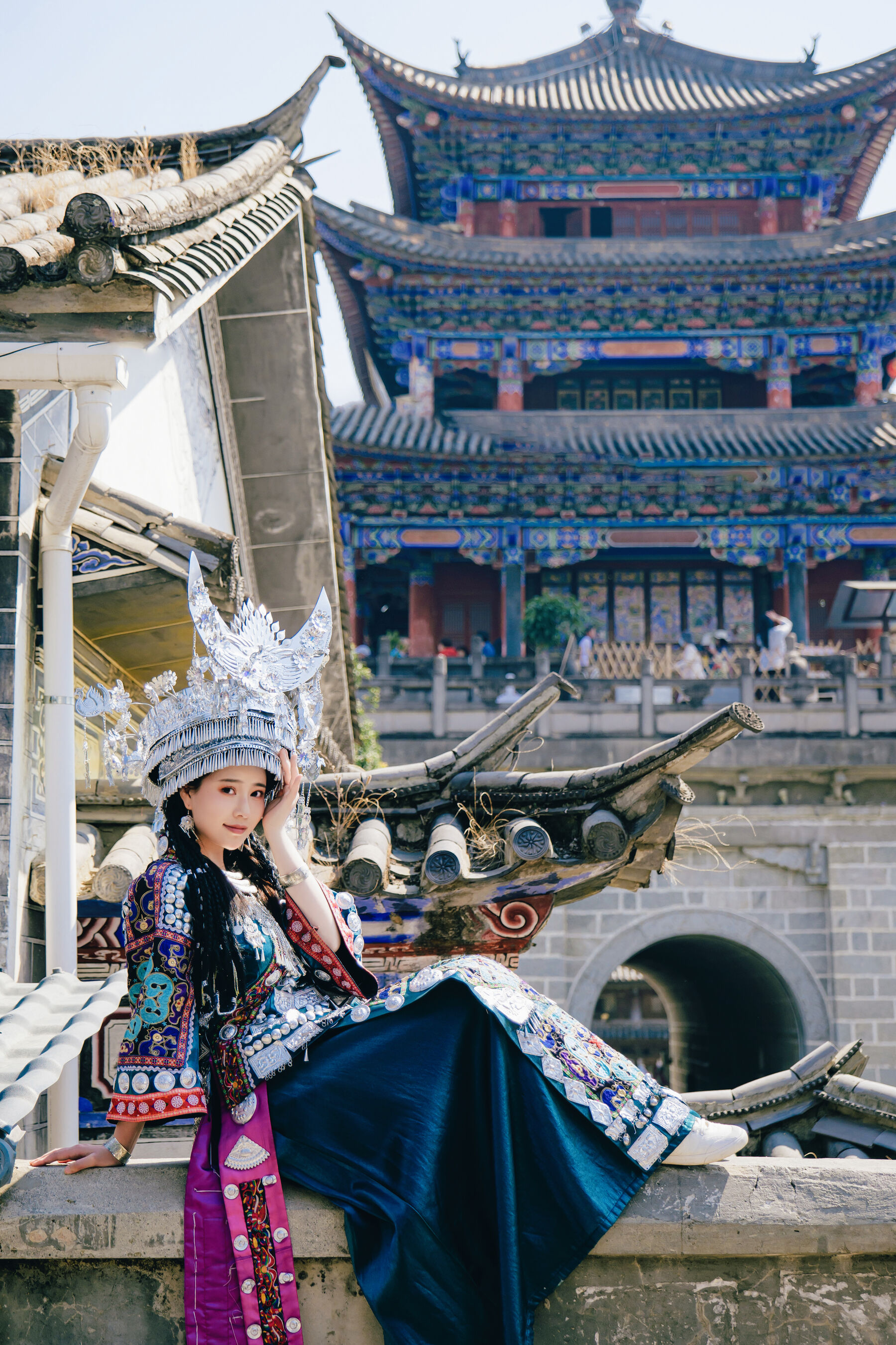 年年《苗疆少女》