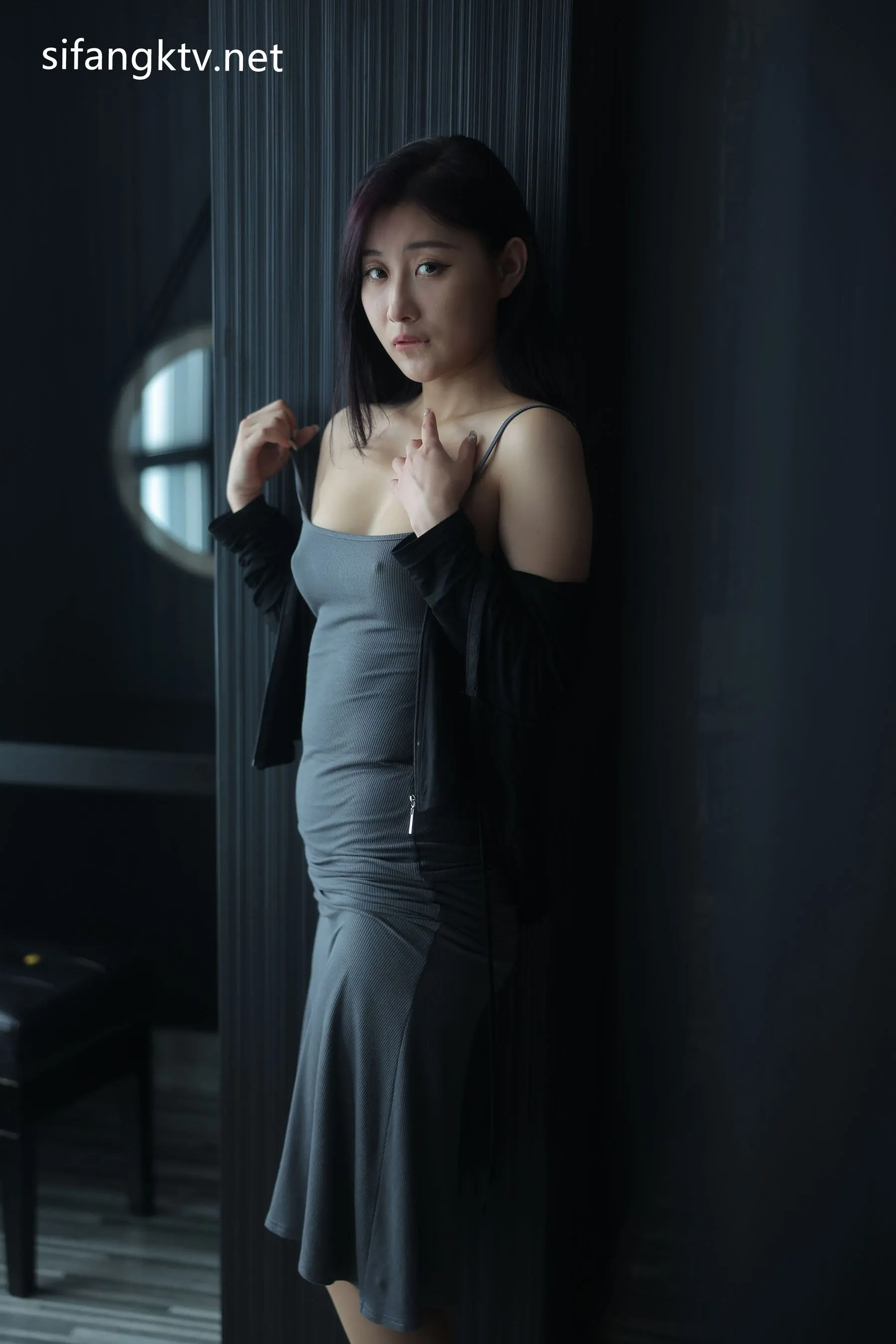 国模顾楚楚大尺度人体私拍套图 | Page 4