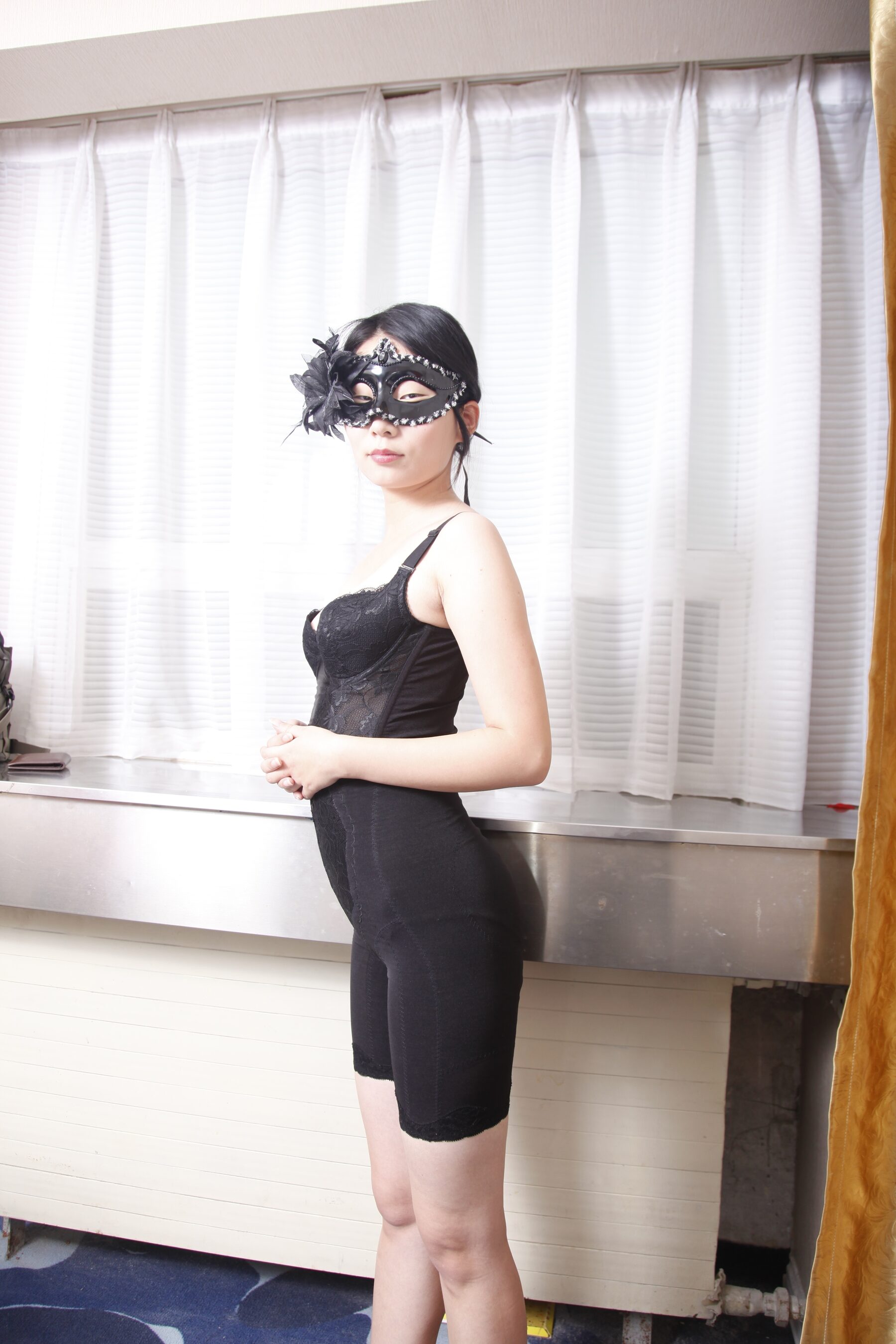 国模小巴大尺度性爱人体私拍套图 | Page 2