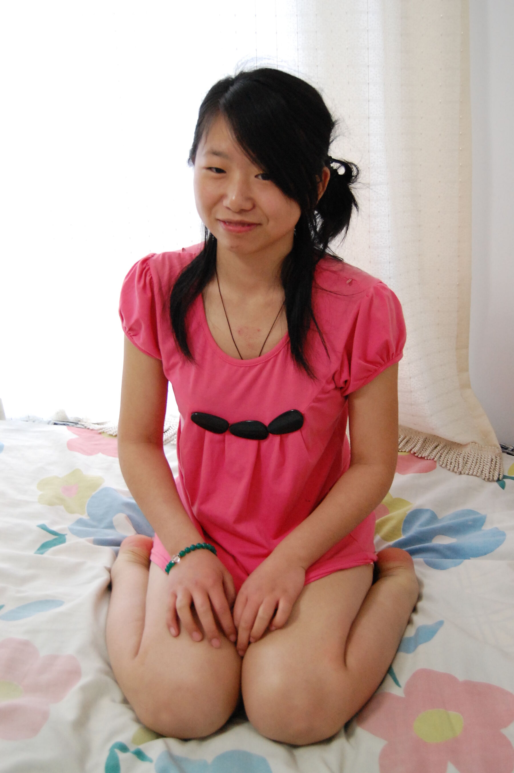 国模冯春梅大尺度人体私拍套图