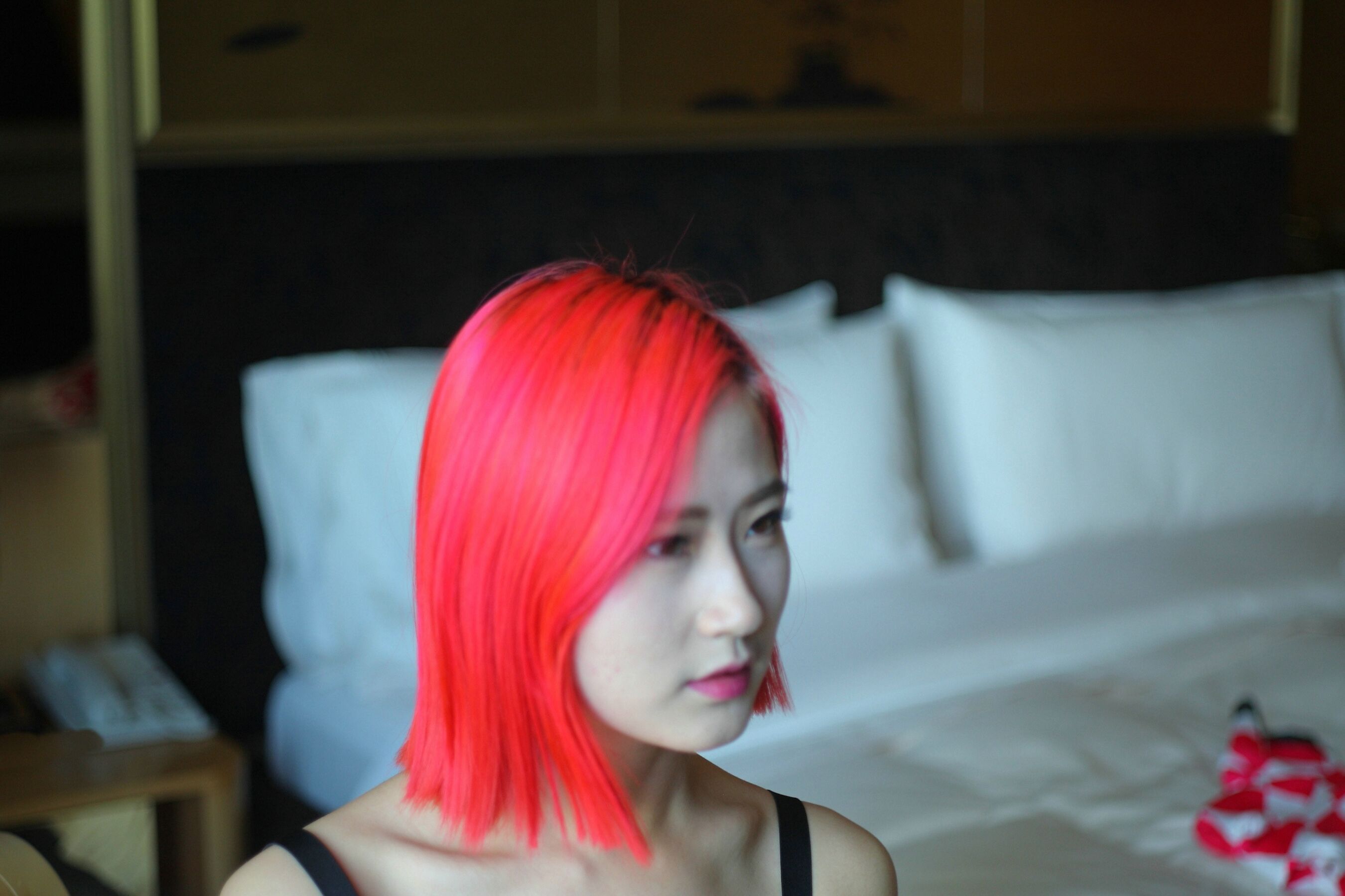 国模依依人体私拍套图 | Page 2