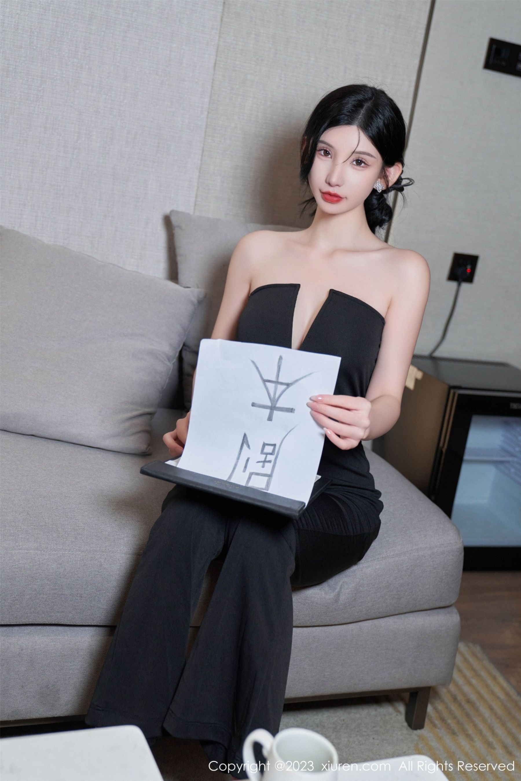 Vol. 7289 周於希Sally | Page 3