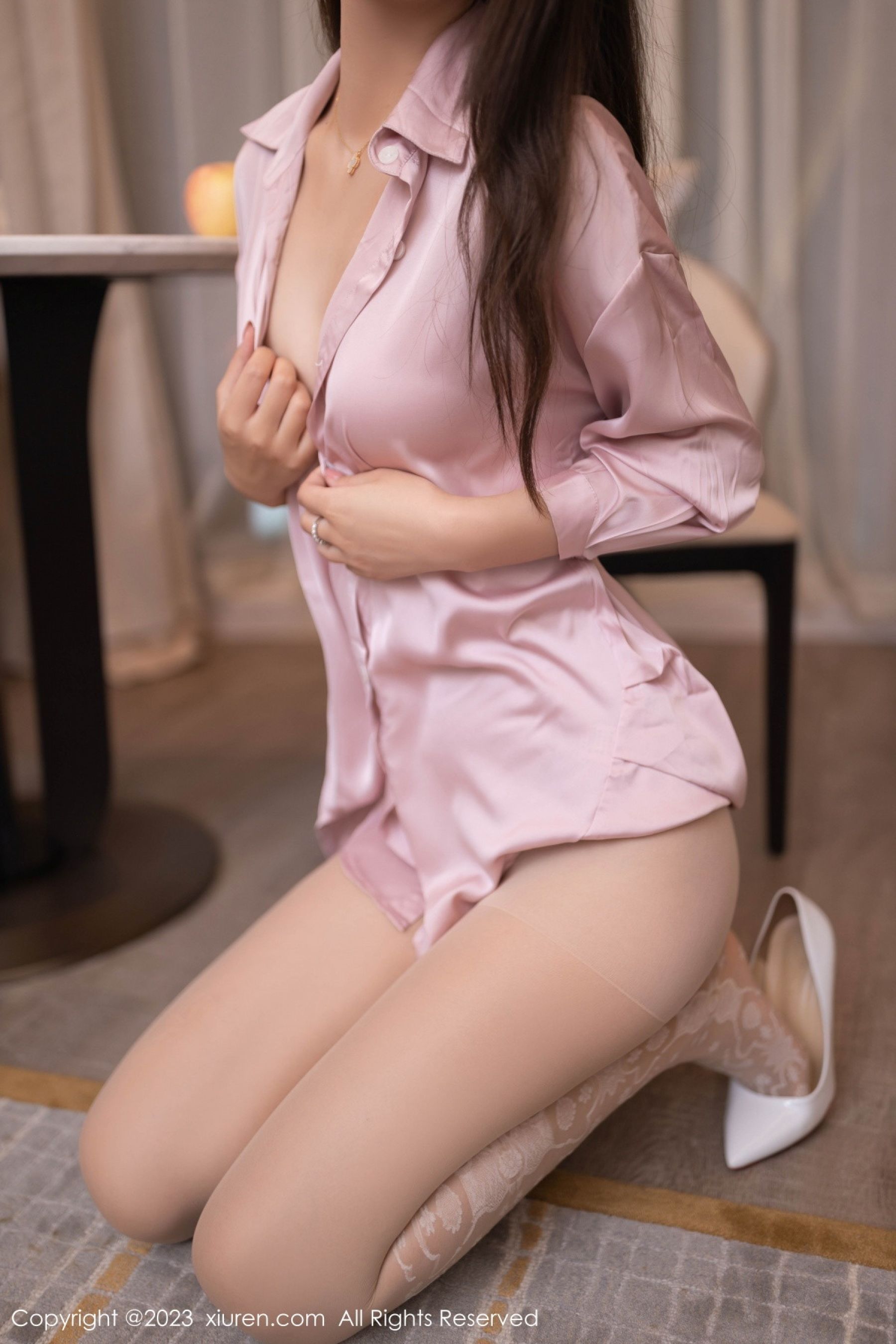 Vol. 7726 唐安琪 | Page 2