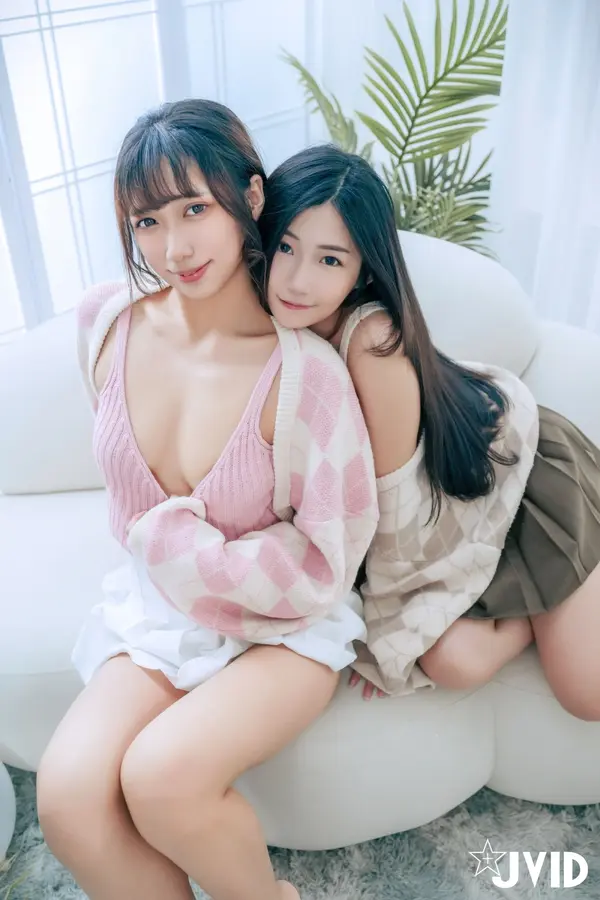 井野奈&肉包《色欲融合の闺蜜庆生派对》
