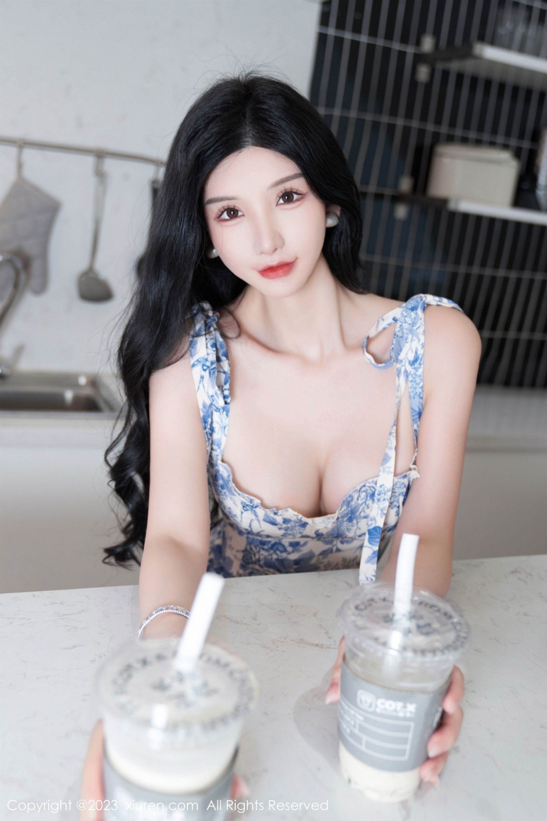Vol. 7225 周於希Sally | Page 2