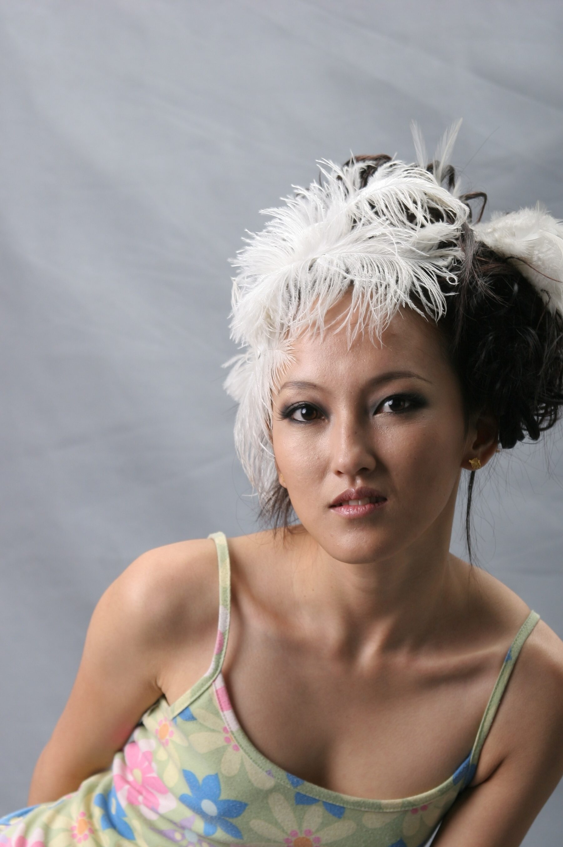 国模小薇人体私拍套图 | Page 4