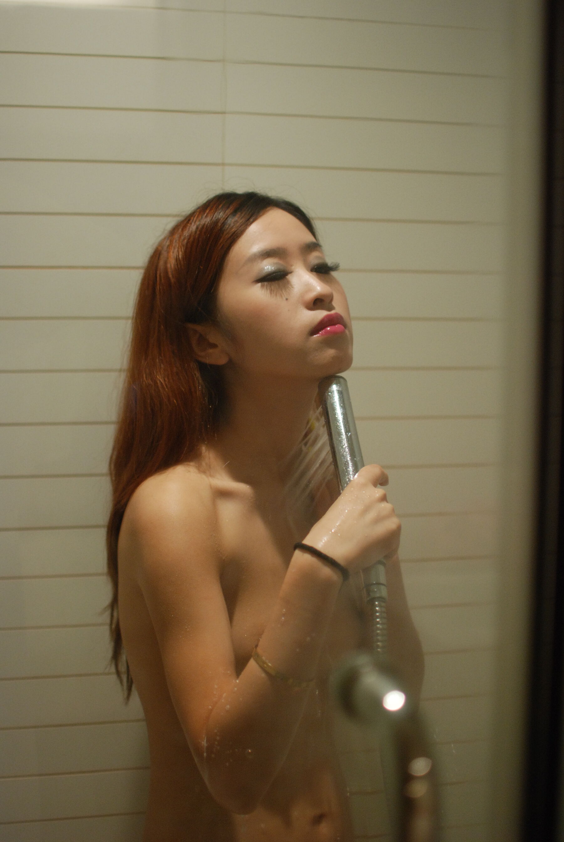 国模夏馨雨大尺度人体私拍套图 | Page 2