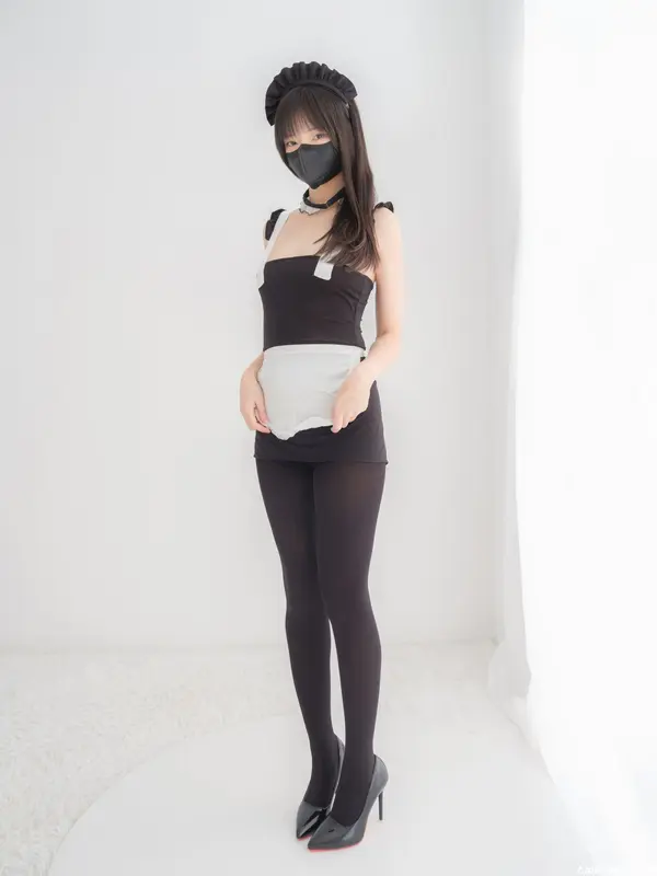 见希《黑丝渐变》 | Page 3