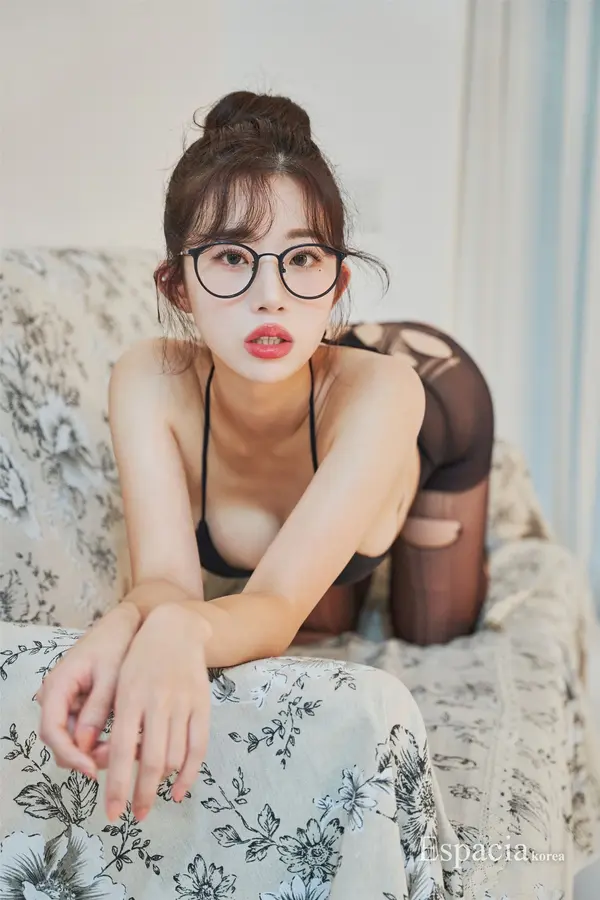 Anna | Page 4
