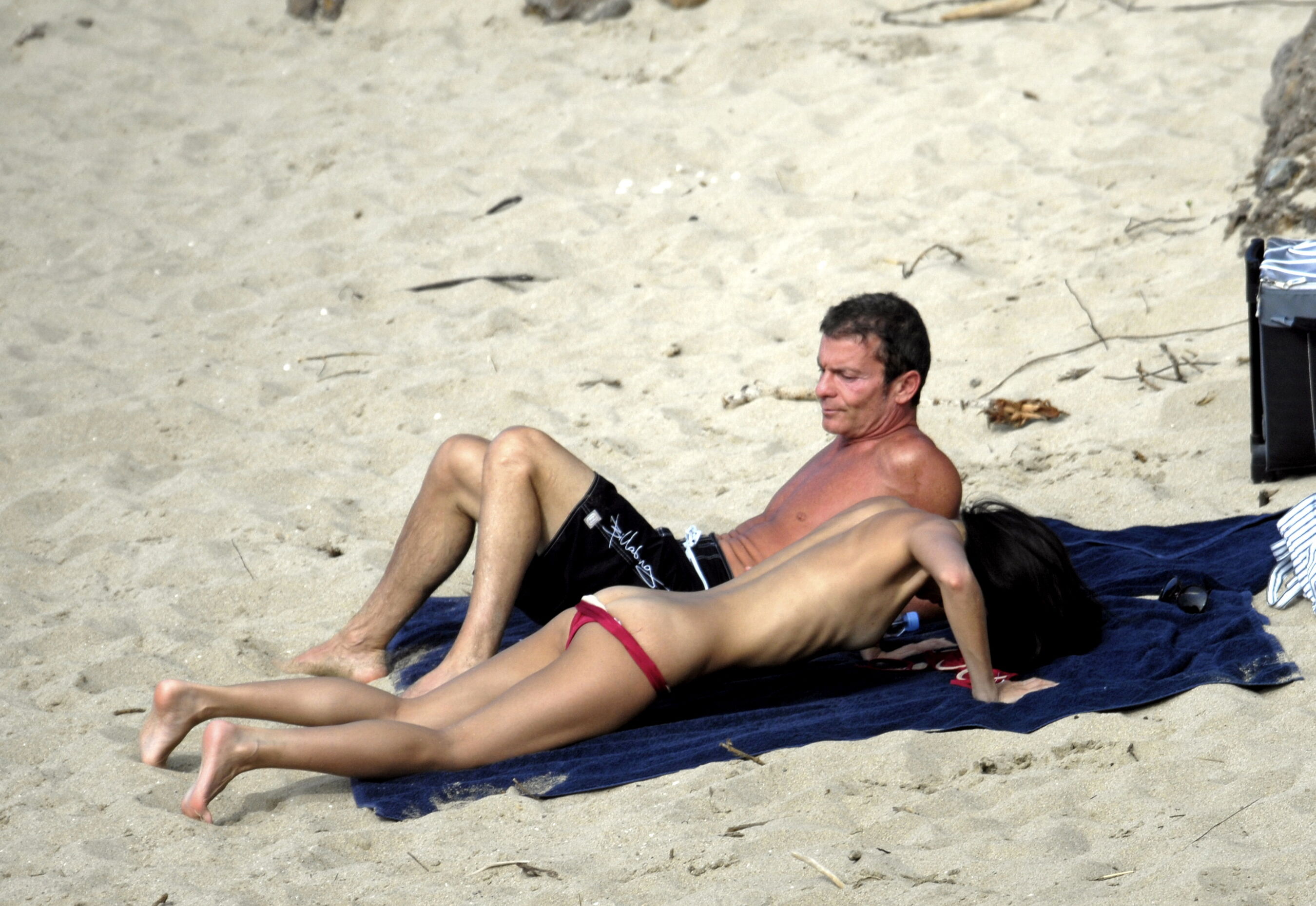 章子怡早年与白人男友海滩激情照 | Page 3