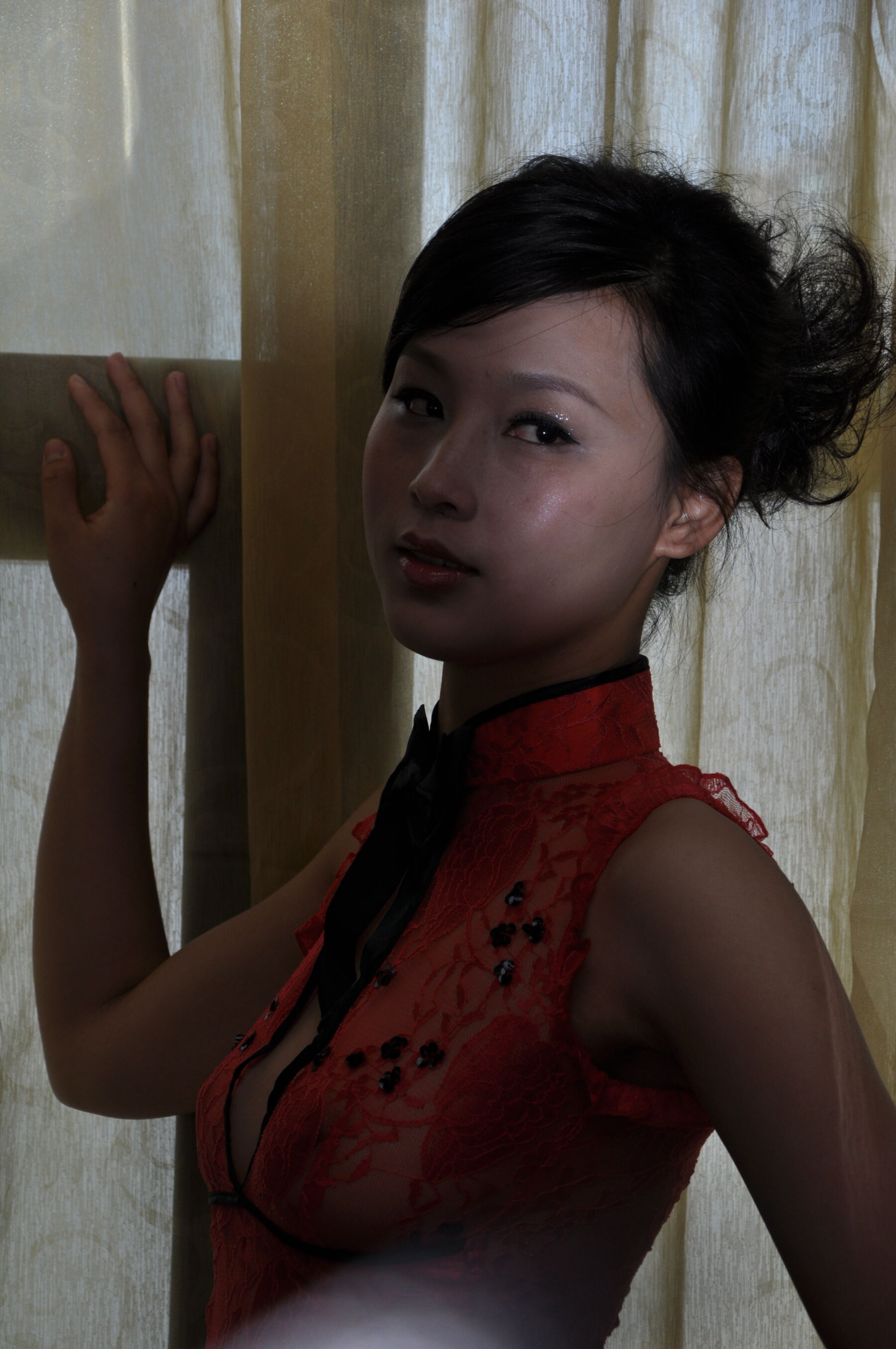 国模纤纤人体私拍套图 | Page 4