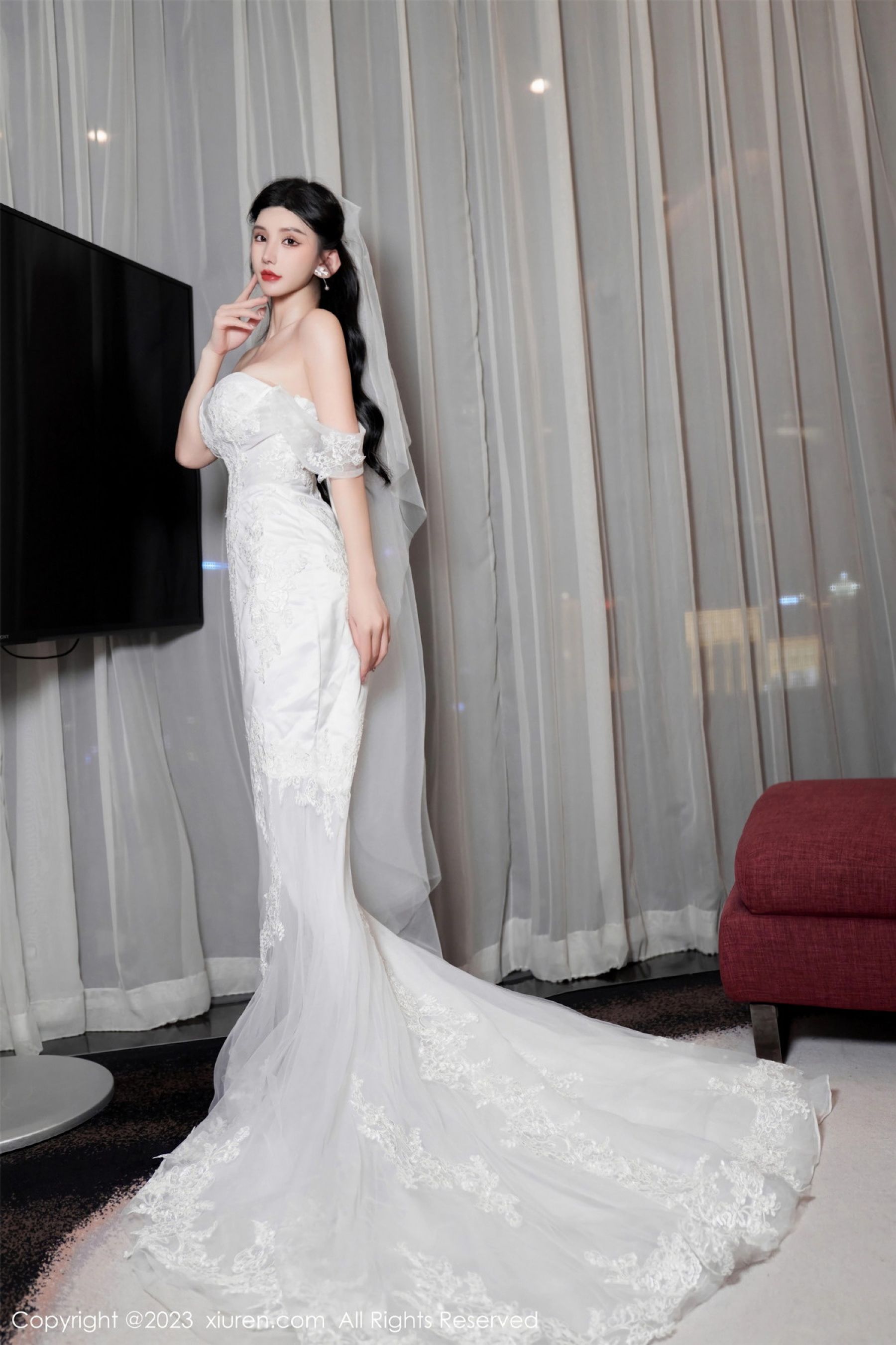 Vol. 7463 周於希Sally | Page 2