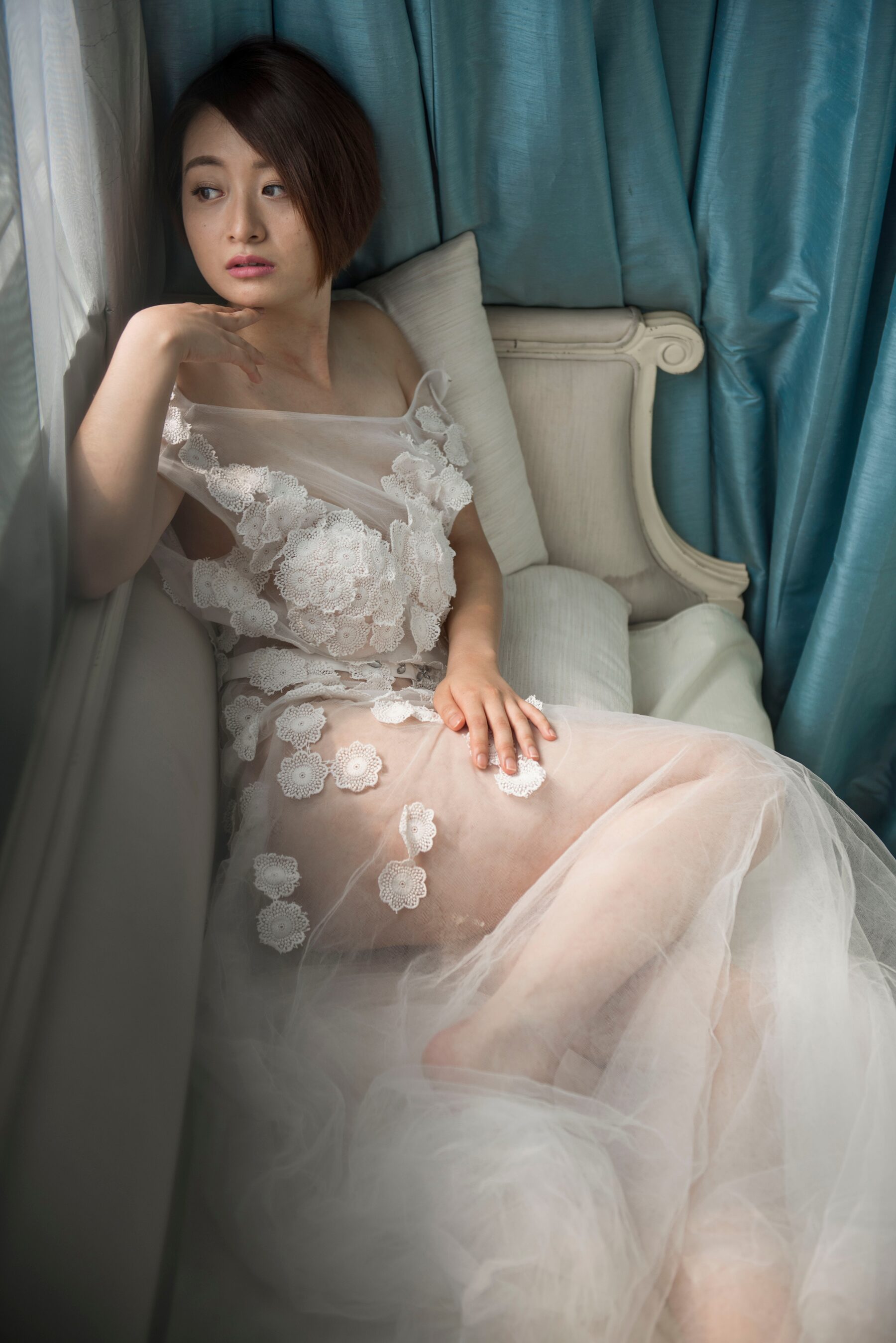 国模小媛人体私拍套图 | Page 4