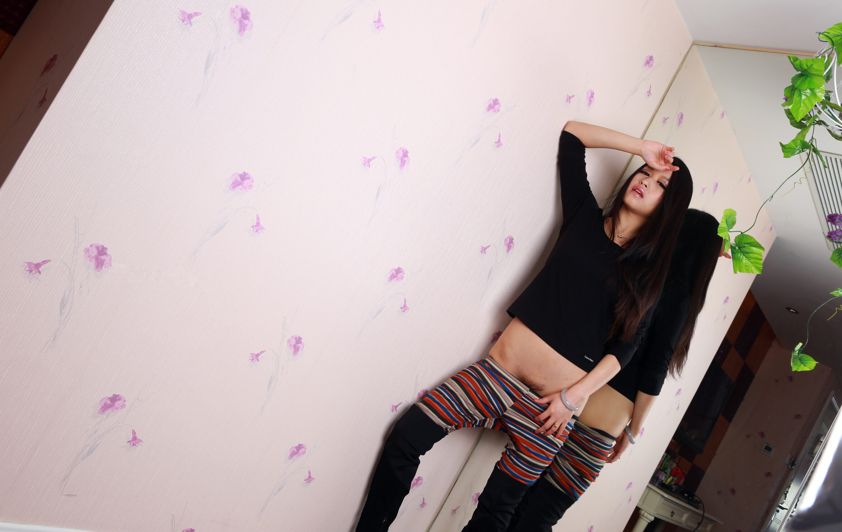 国模米琳人体私拍套图 | Page 5