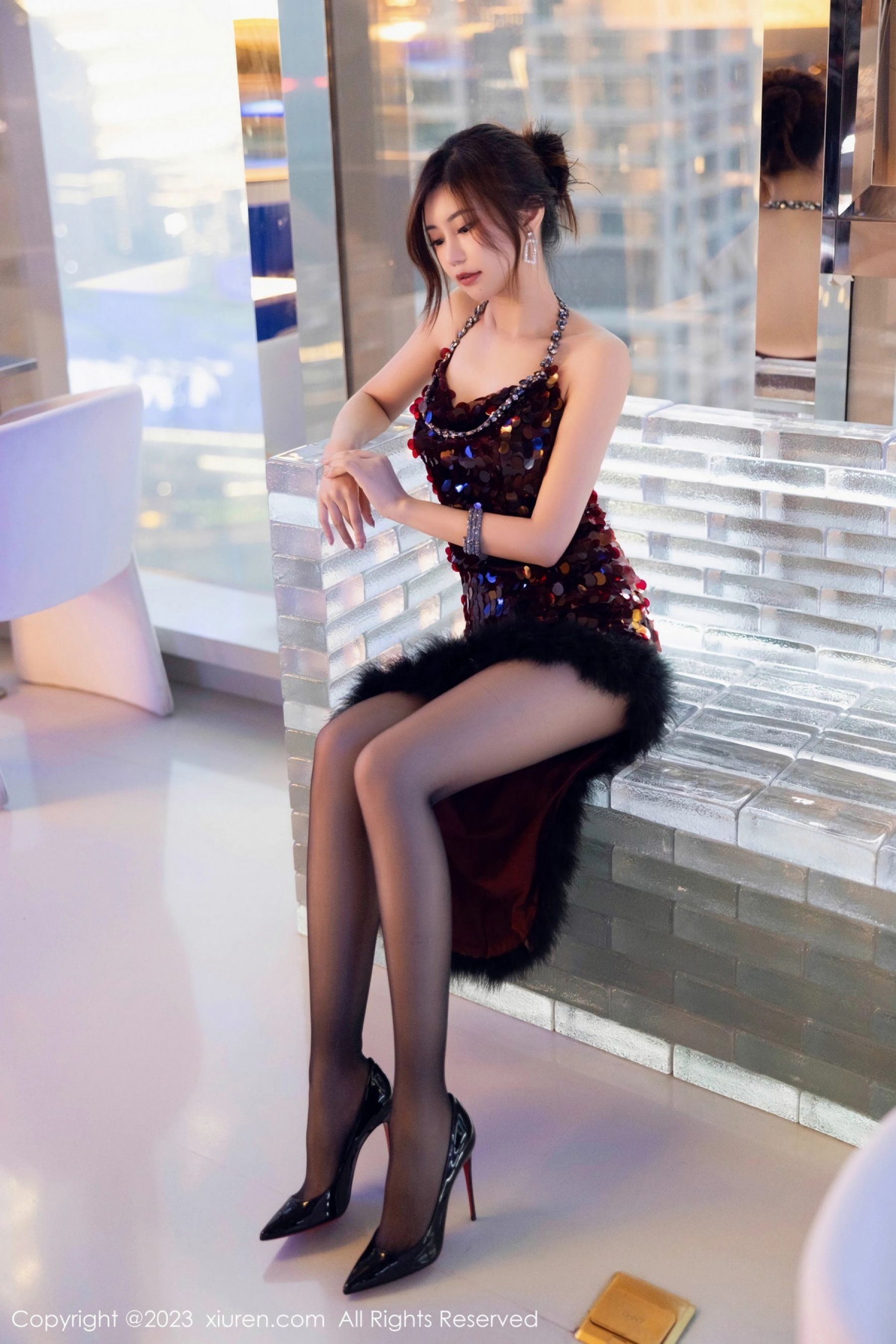 Vol. 7679 绮里嘉ula | Page 2