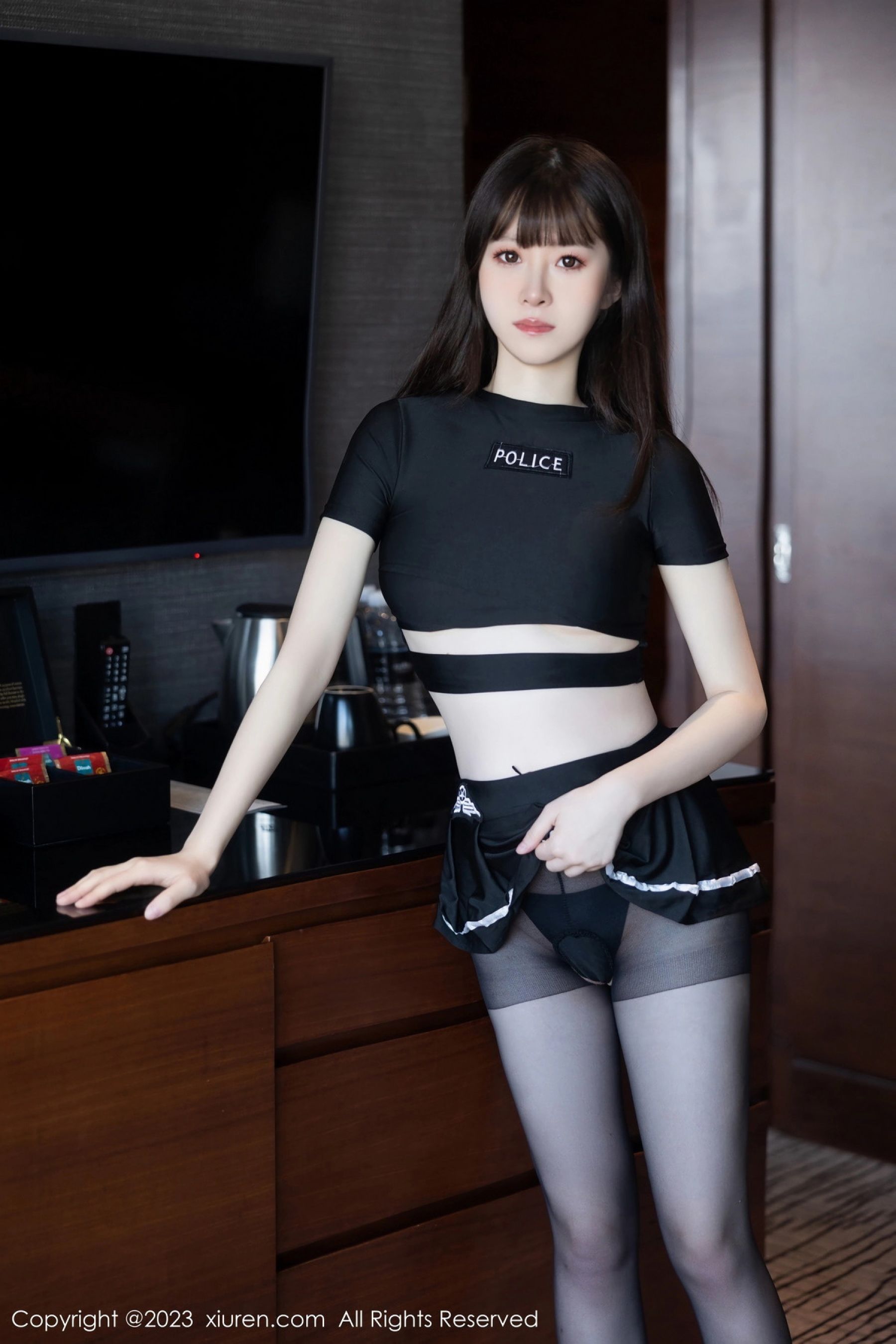 Vol. 7637 林悠悠 | Page 2