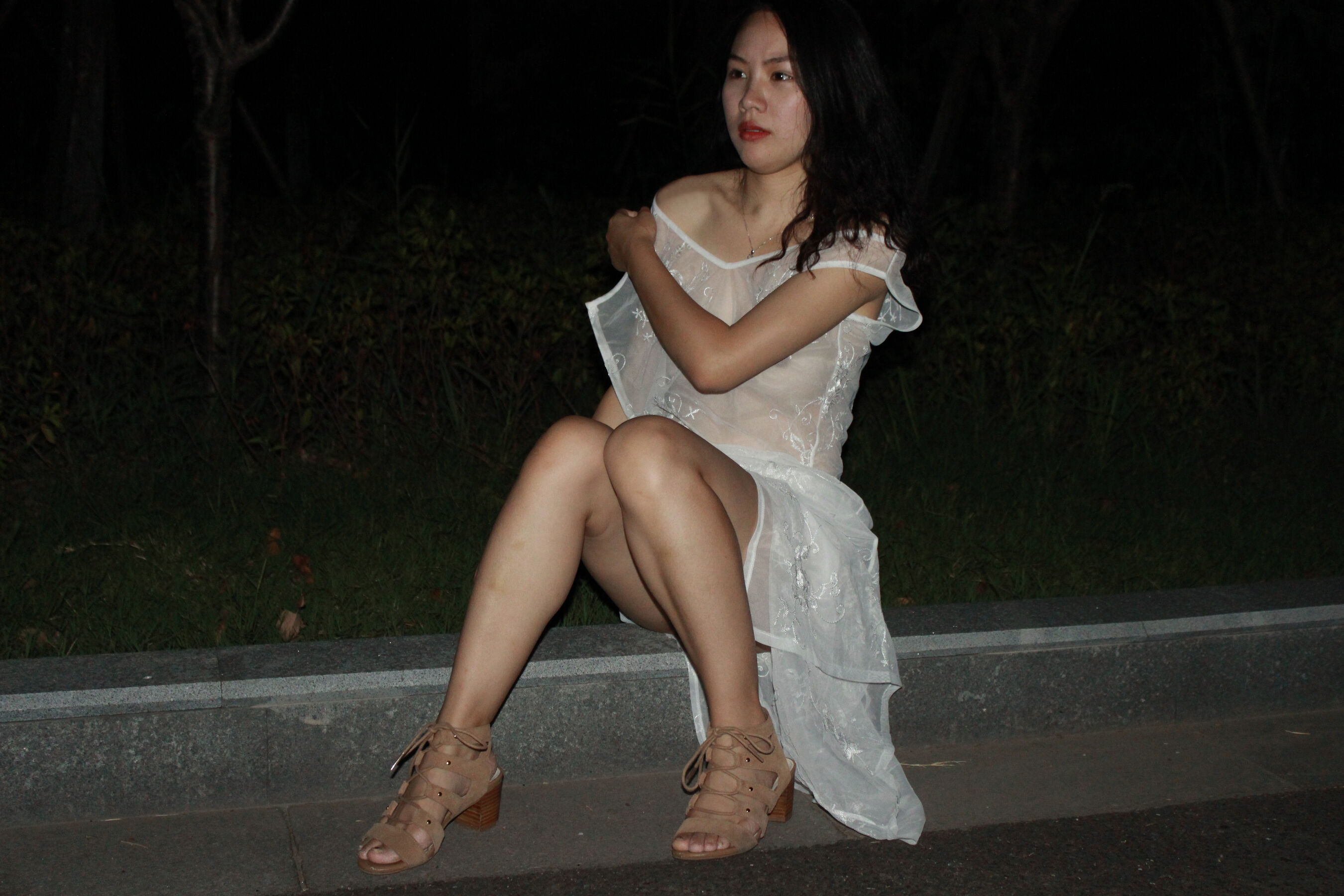 国模美心大尺度性爱人体私拍套图