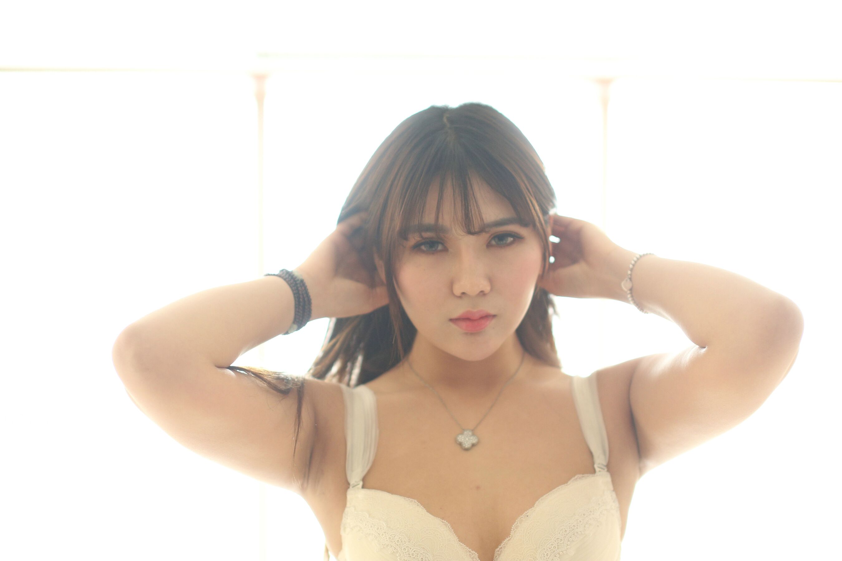 国模扬扬性感写真套图