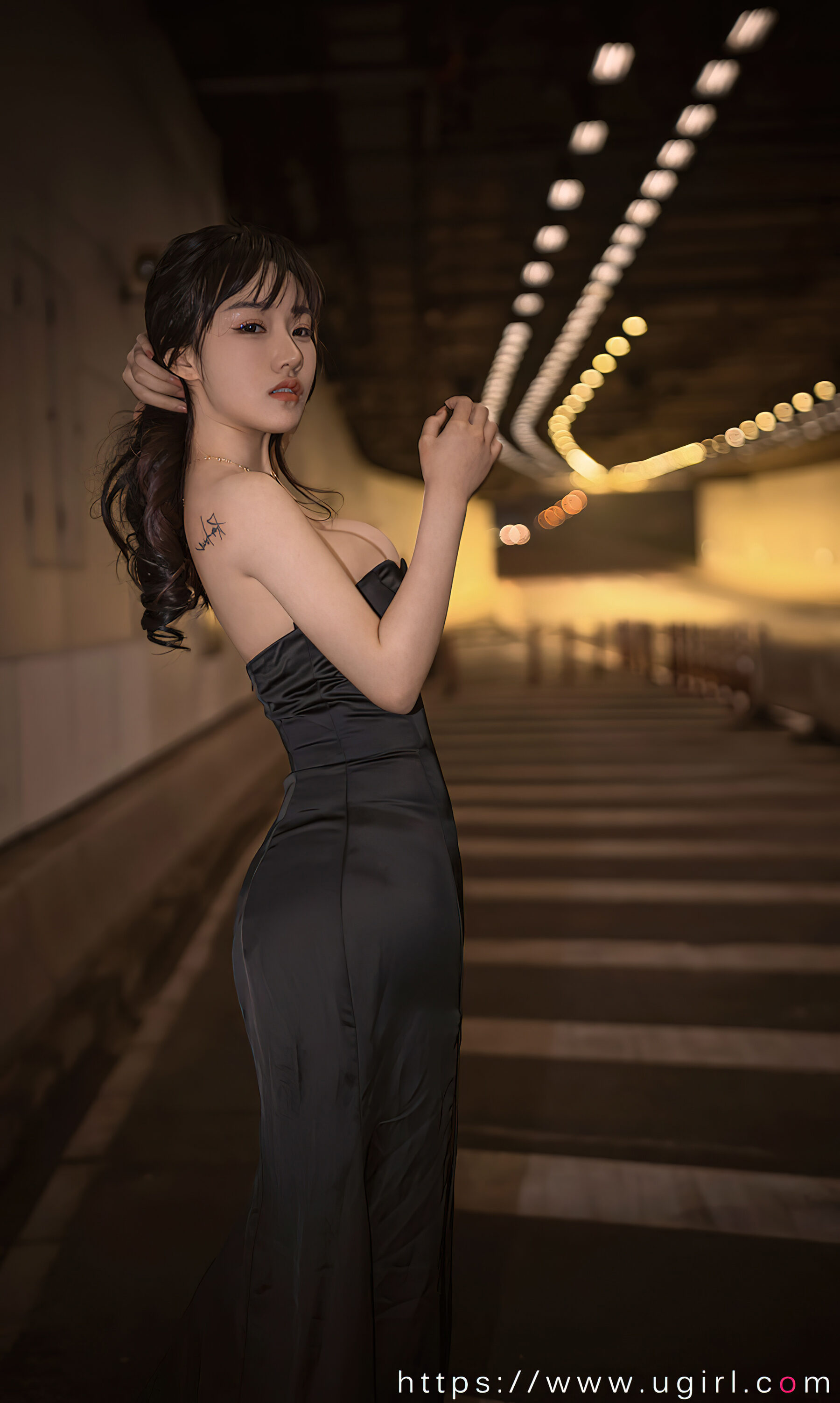 Vol. 2348 西门小玉《迷魂隧道》
