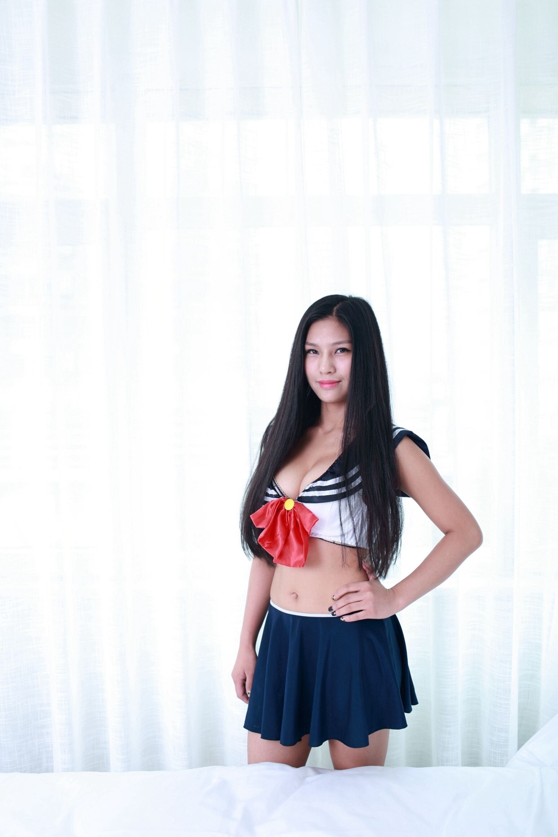 国模裕华人体私拍套图 | Page 2