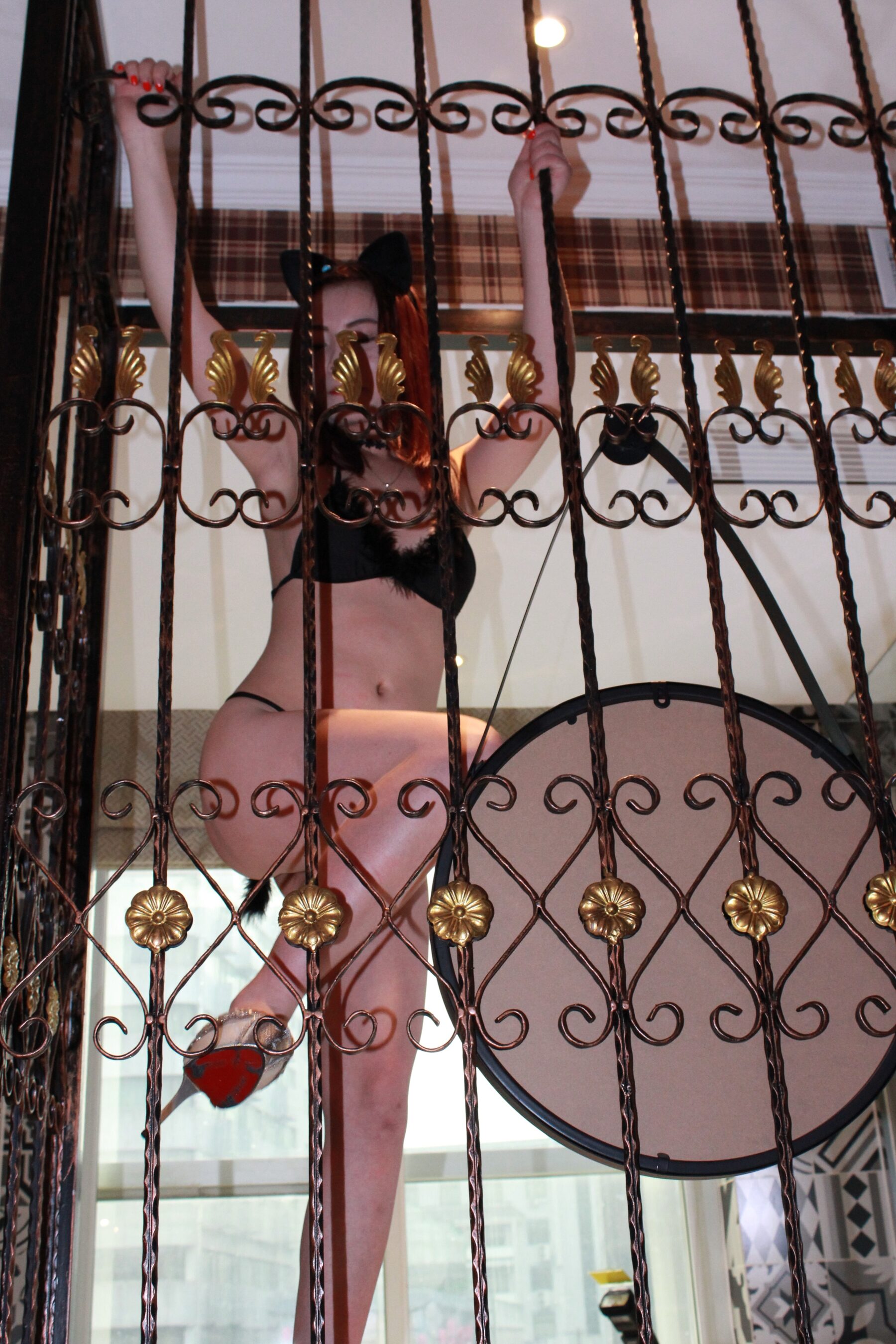 国模小暴大尺度人体私拍套图 | Page 2